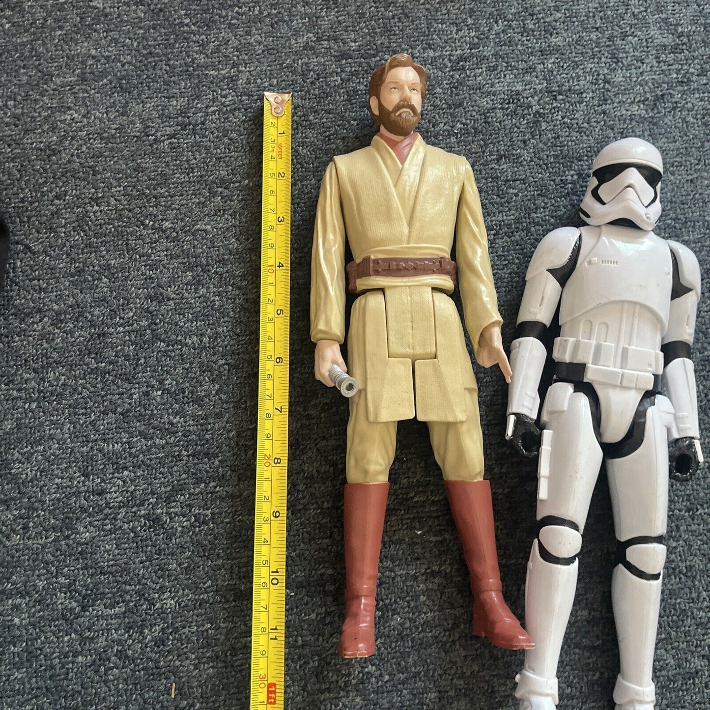 4x Star Wars Figures: 17" Darth Vader, Obi-Wan Kenobi 11", Stormtrooper 11" & 4"