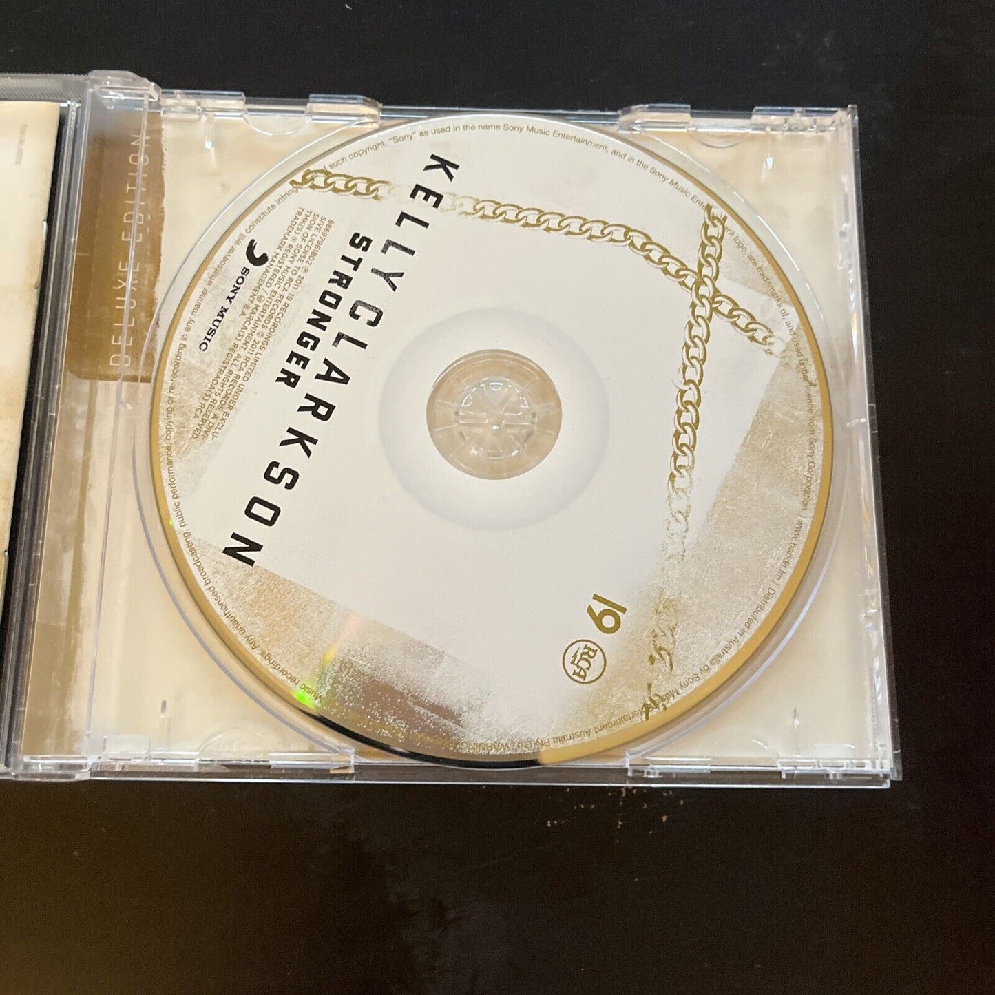 Kelly Clarkson – Stronger Deluxe Edition (CD, 2011)