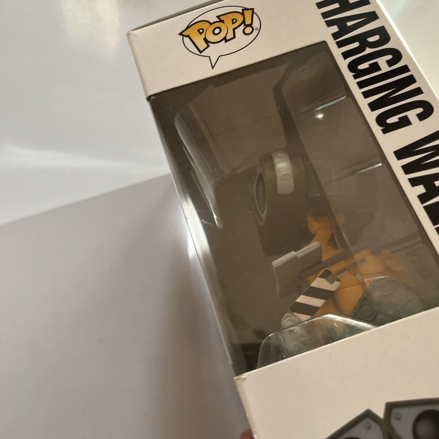 Wall-E - Wall-E Charging #1119 Pop! Vinyl FUNKO