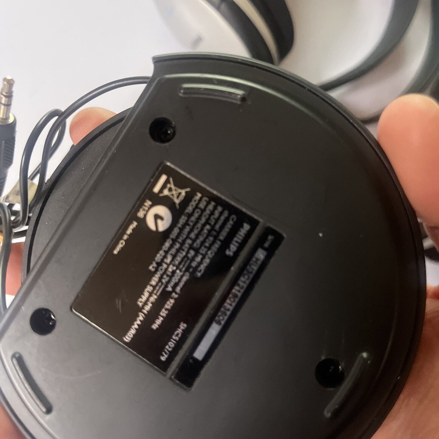 Philips 2x Headphones FM Wireless Transmission SHC5102/79 Rechargable
