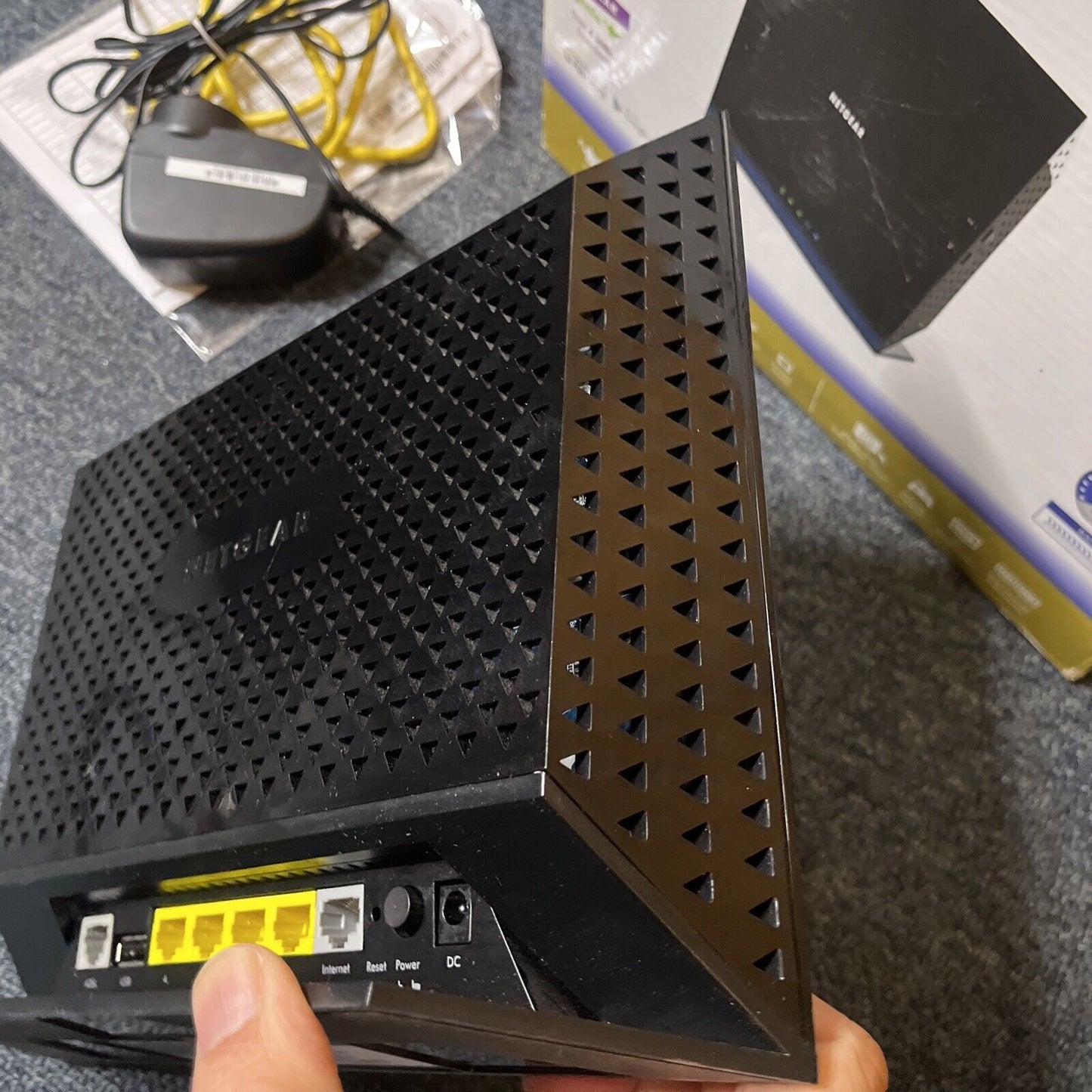 NETGEAR D6200 AC1200 WiFi Dual Band ADSL 2+ Modem Router NBN Compatible