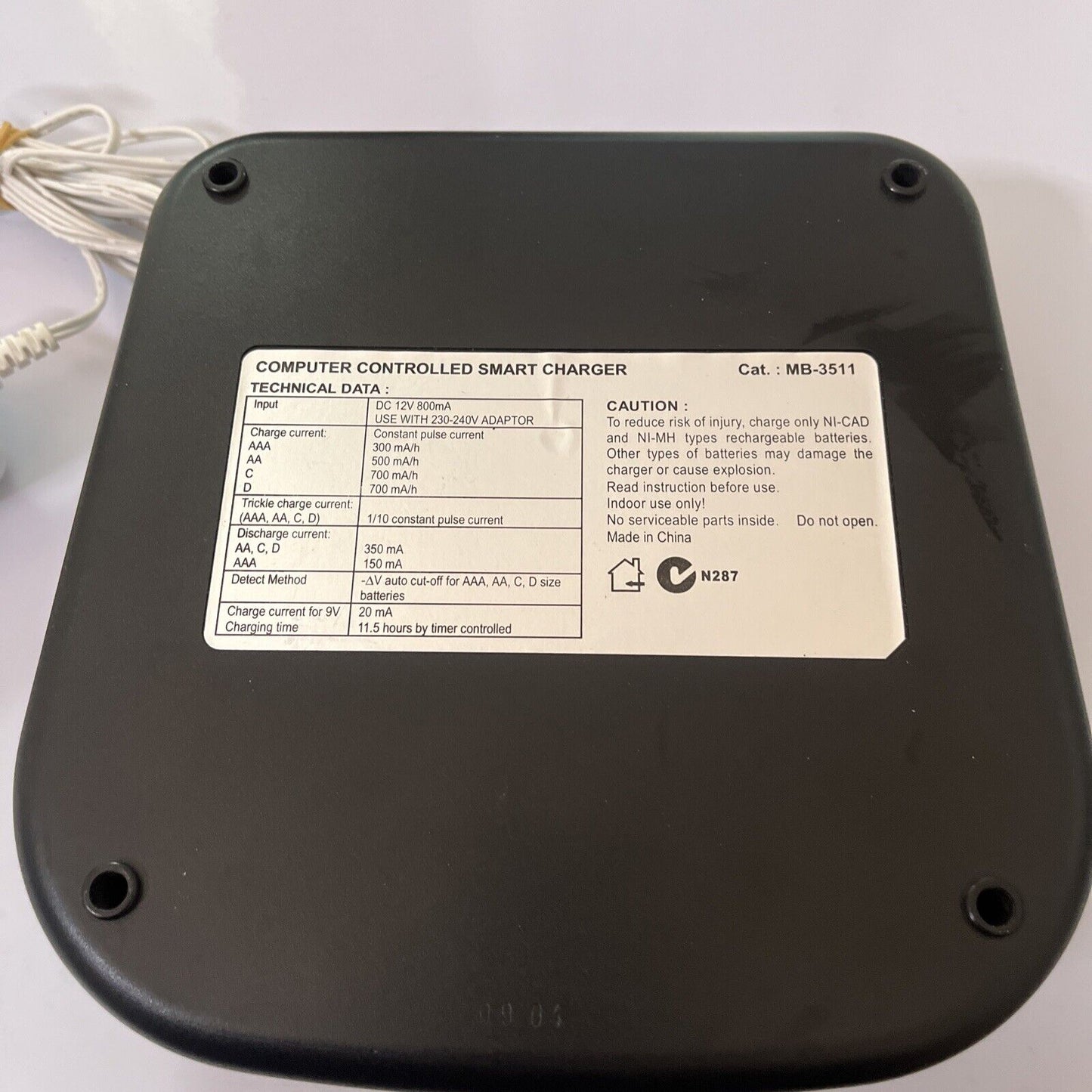 Powertech Ni-Cd & Ni-MH Computer Controlled Smart Charger MB-3511 AAA AA C D 9V