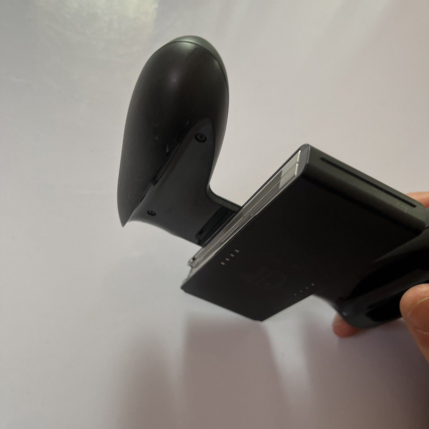 Genuine Nintendo Switch Charging Joy-Con Grip Comfort Grip HAC-011