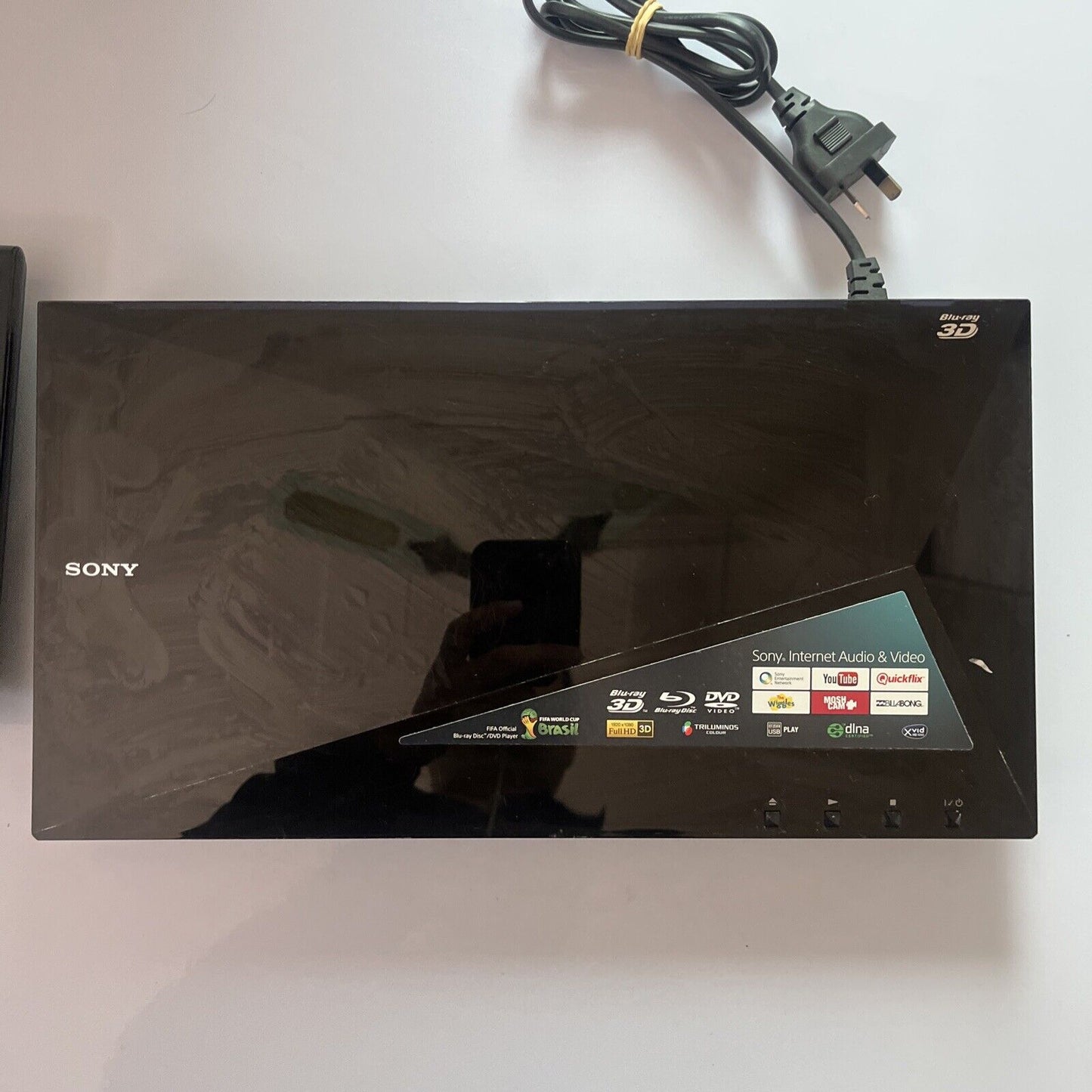 Sony Blu-ray 3D DVD Player BDP-S4100 With Remote Control