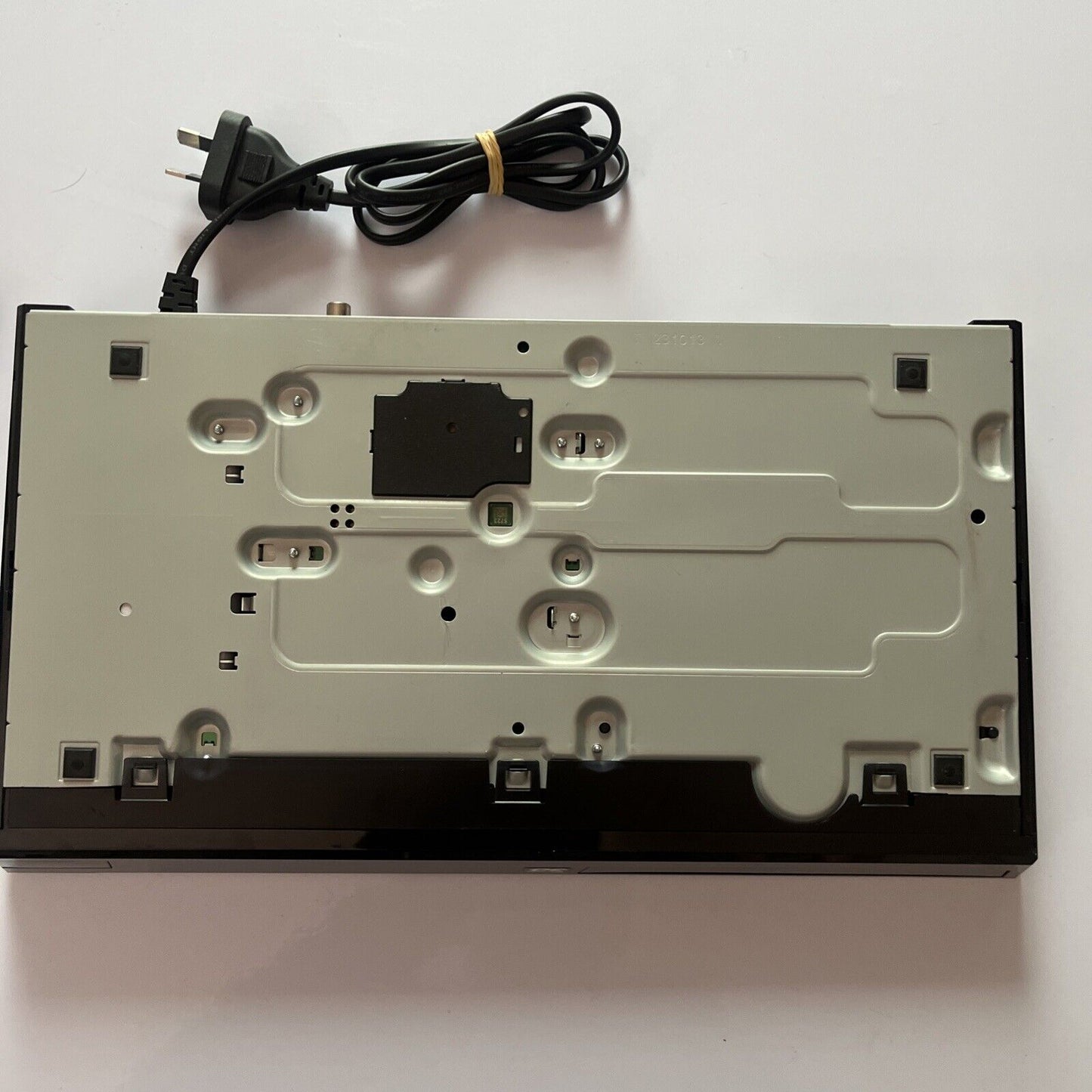 Sony Blu-ray 3D DVD Player BDP-S4100 With Remote Control