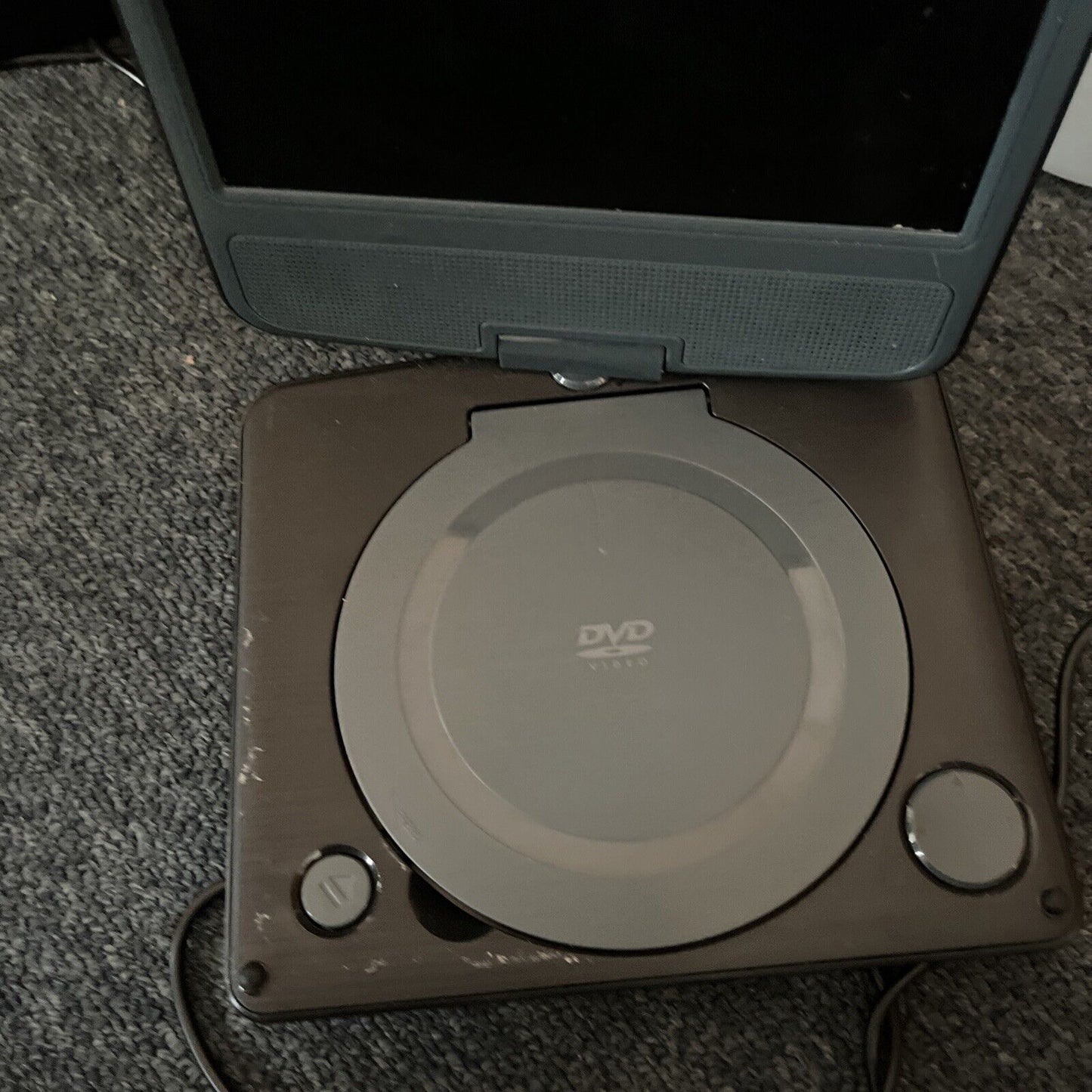 Target 7" Portable DVD Player With Built-in Rechargeable Battery T-701 Region 4