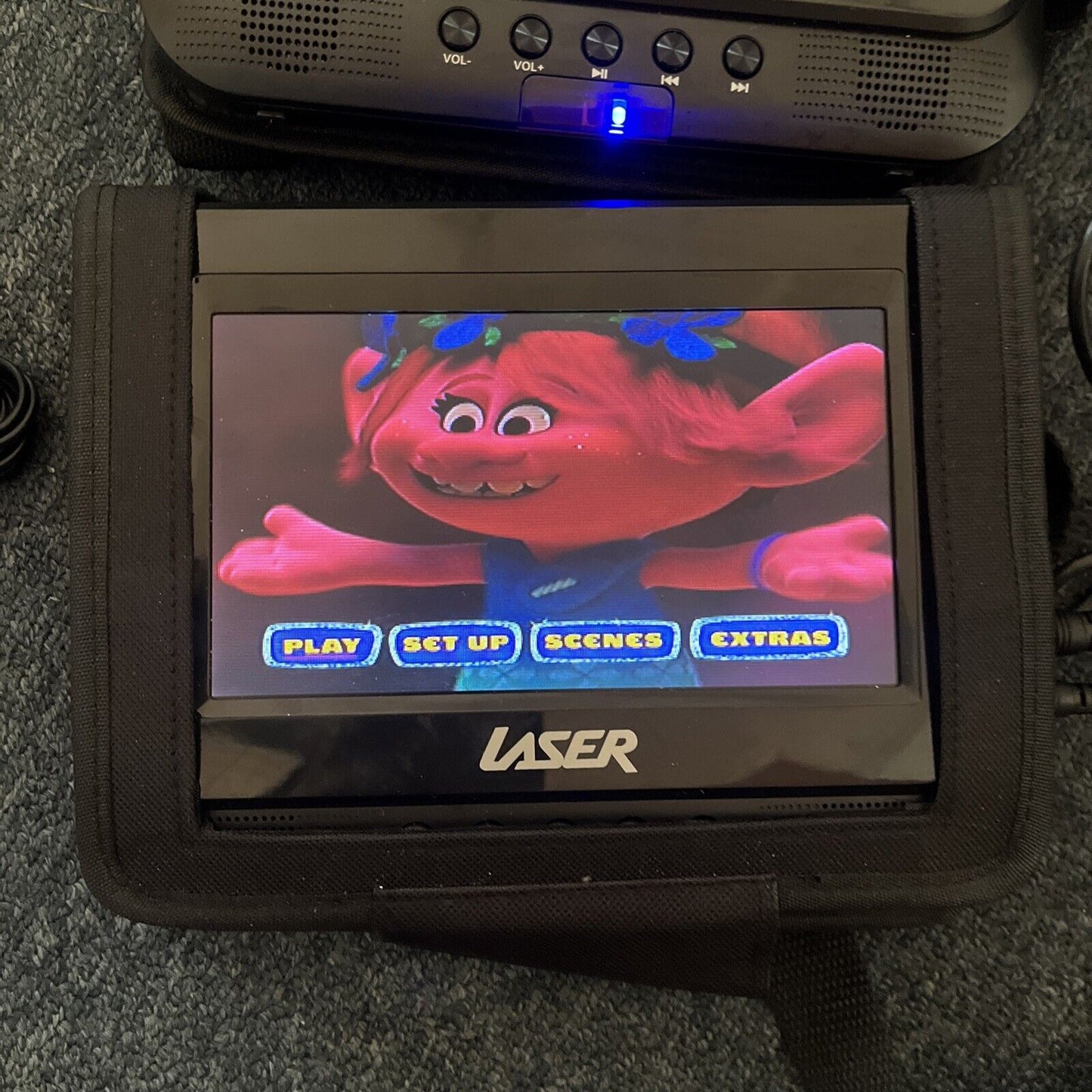 Laser 7" Dual Screen Portable DVD Player Plays All Regions DVD-PORT7-DUALB
