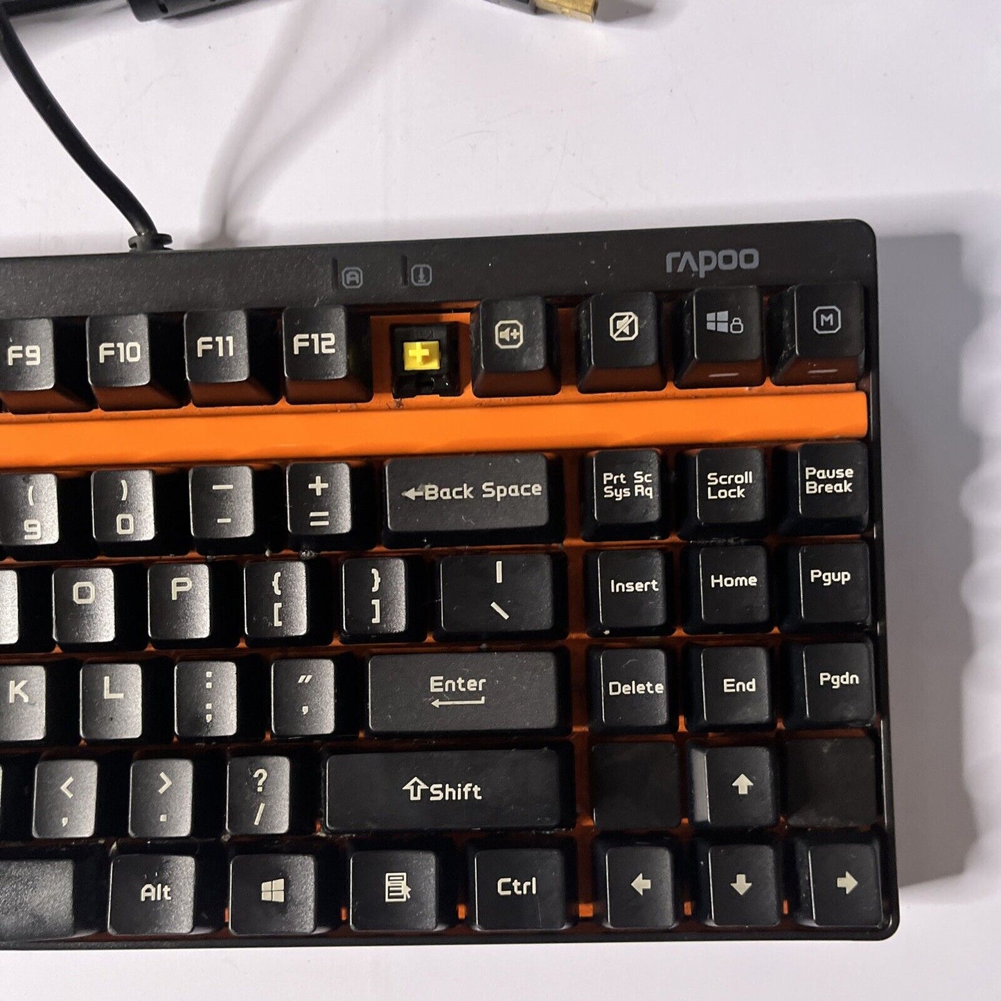 Rapoo Mechanical Gaming Keyboard V500 *1 Volume Key Is Missing But Device Works*