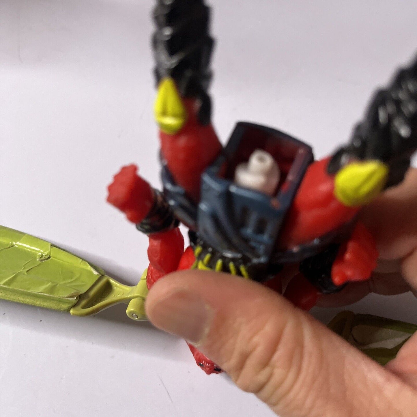 Dragon Flyz Vintage 1995 Dread Wing 5” LGTI Red Action Figure