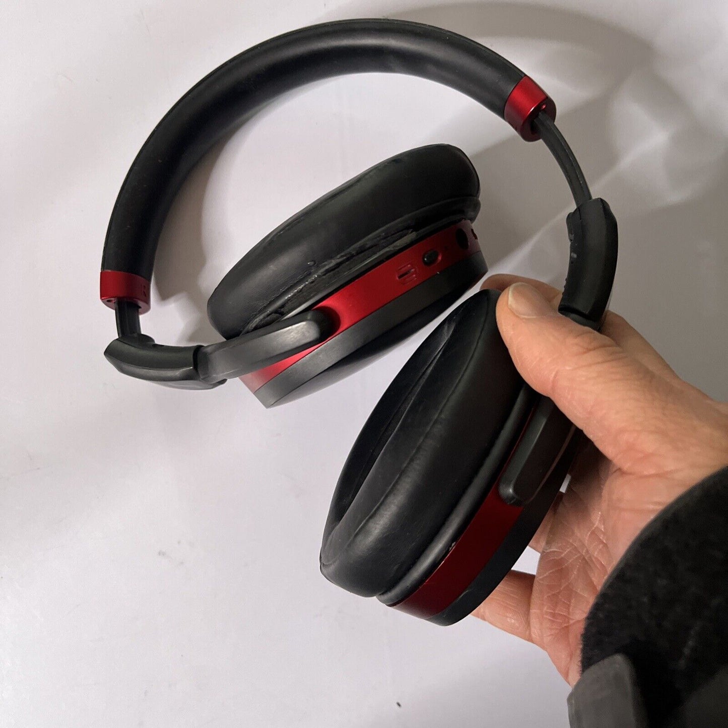 Sennheiser HD 458BT Wireless Noise Cancelling Headphones