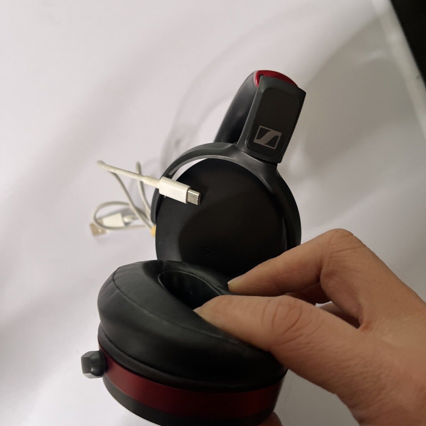 Sennheiser HD 458BT Wireless Noise Cancelling Headphones