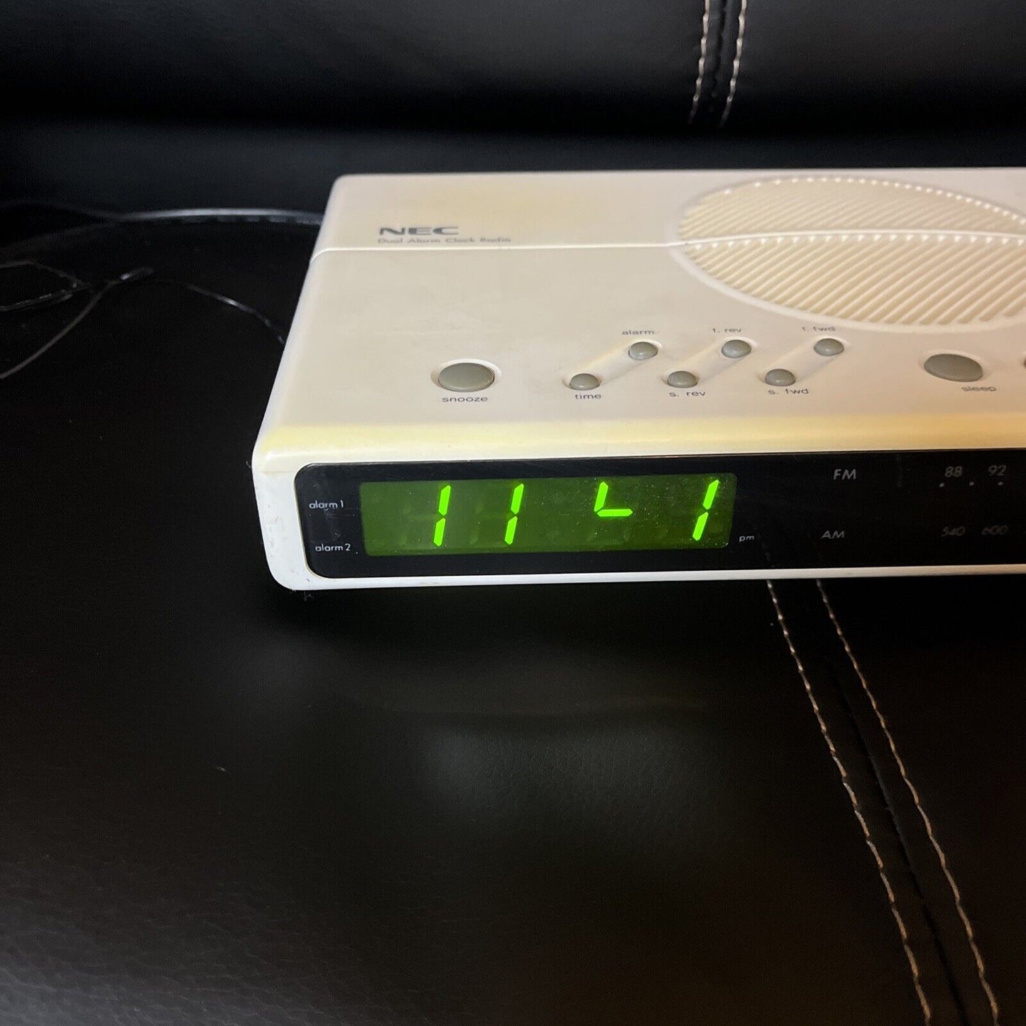 NEC Dual Alarm Clock AM/FM Radio CR-121W