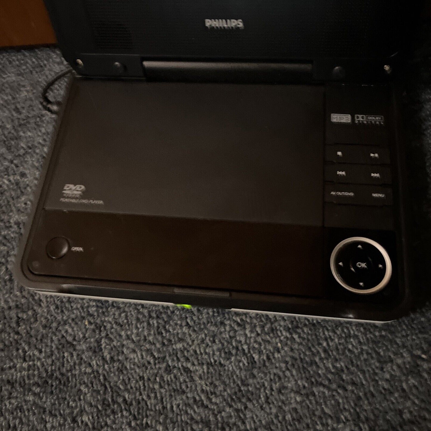Philips 7" Portable DVD Player PET714 *For Parts Or Repair*