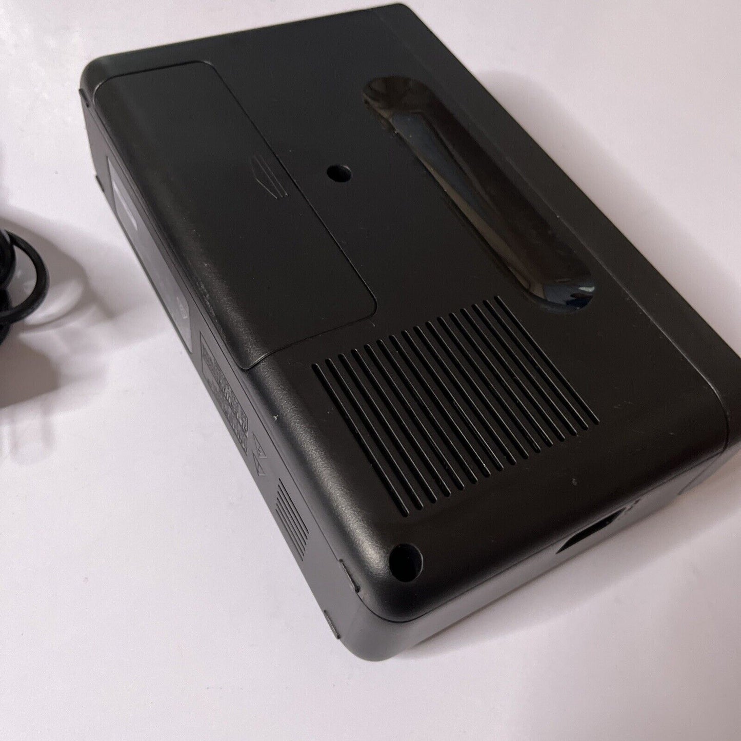 Sony AM/FM Portable Radio ICF-506