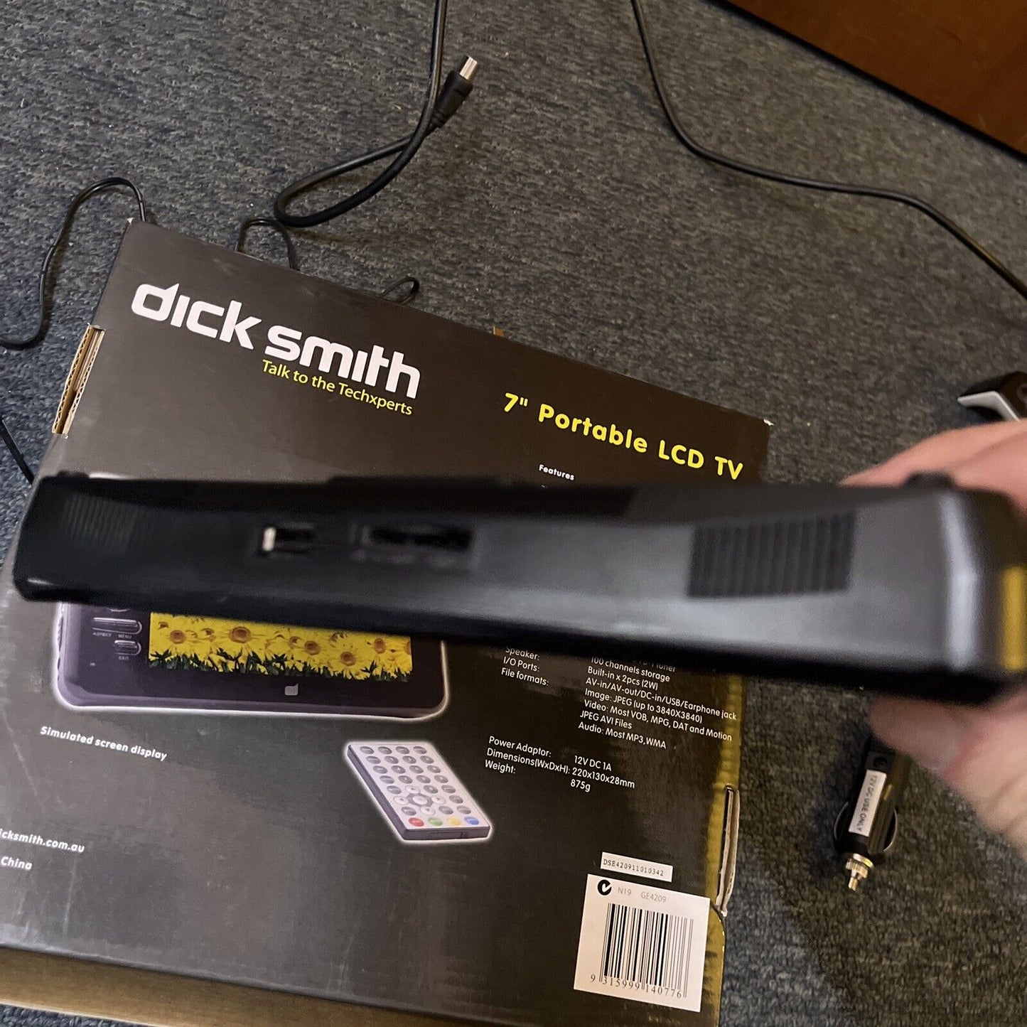 Dick Smith 7" Portable Digital LCD TV With One For All Antenna *No Remote*