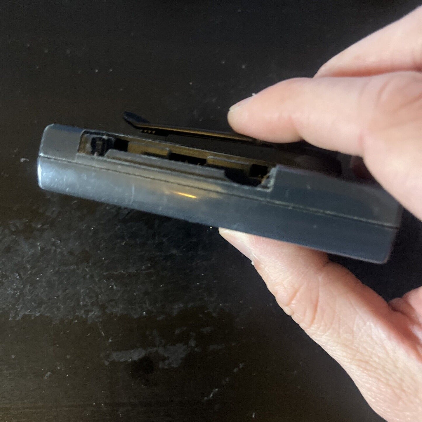 Sanyo RP42 Portable Pocket AM/FM Radio *Missing Battery Lid*