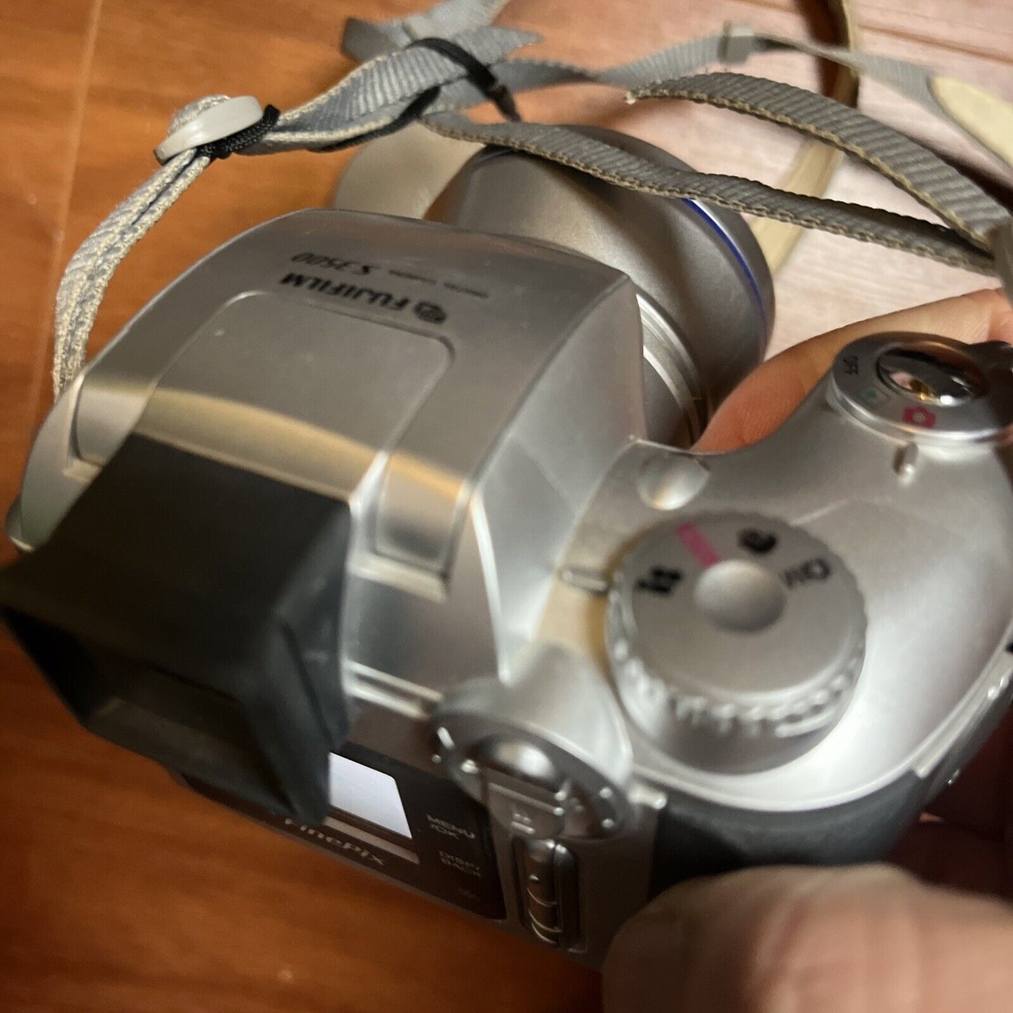 Fujifilm FinePix S3500 Digital SLR Camera