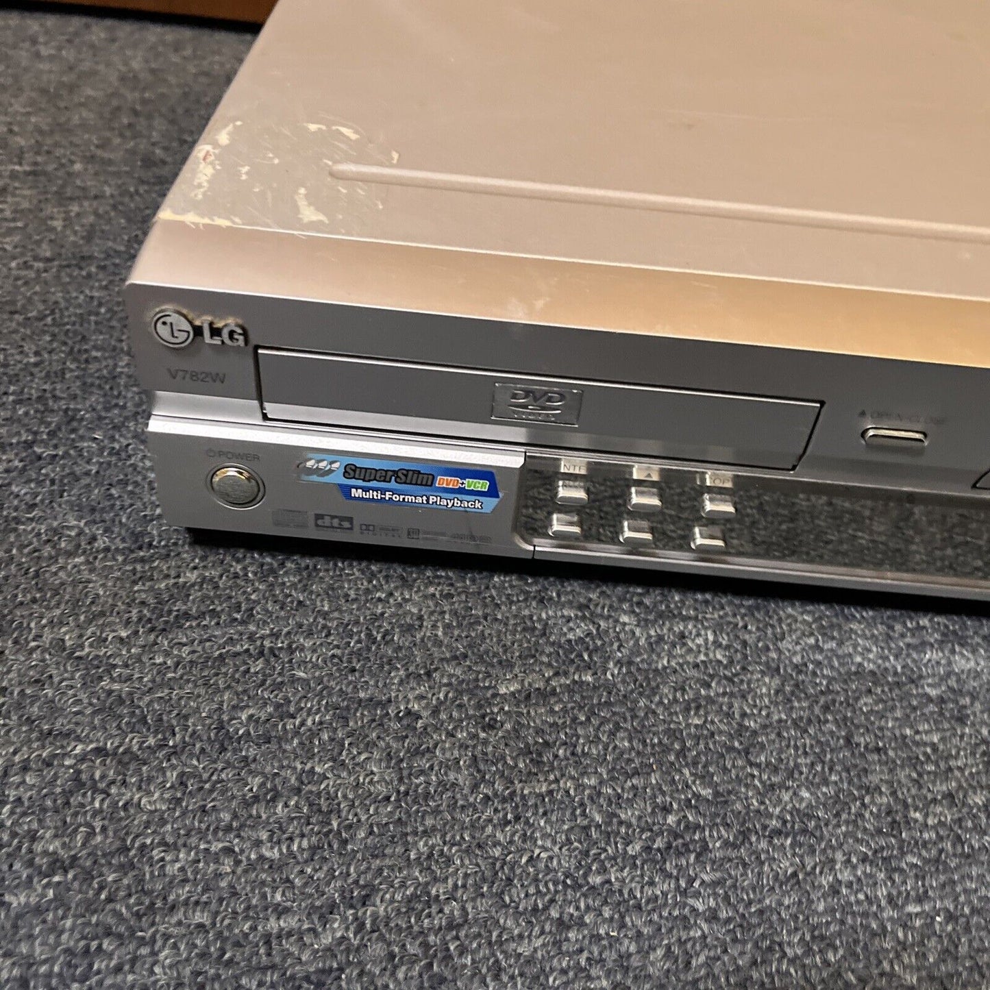 LG V782W DVD VHS Combo Player *Not Working - Parts Or Repair Only*