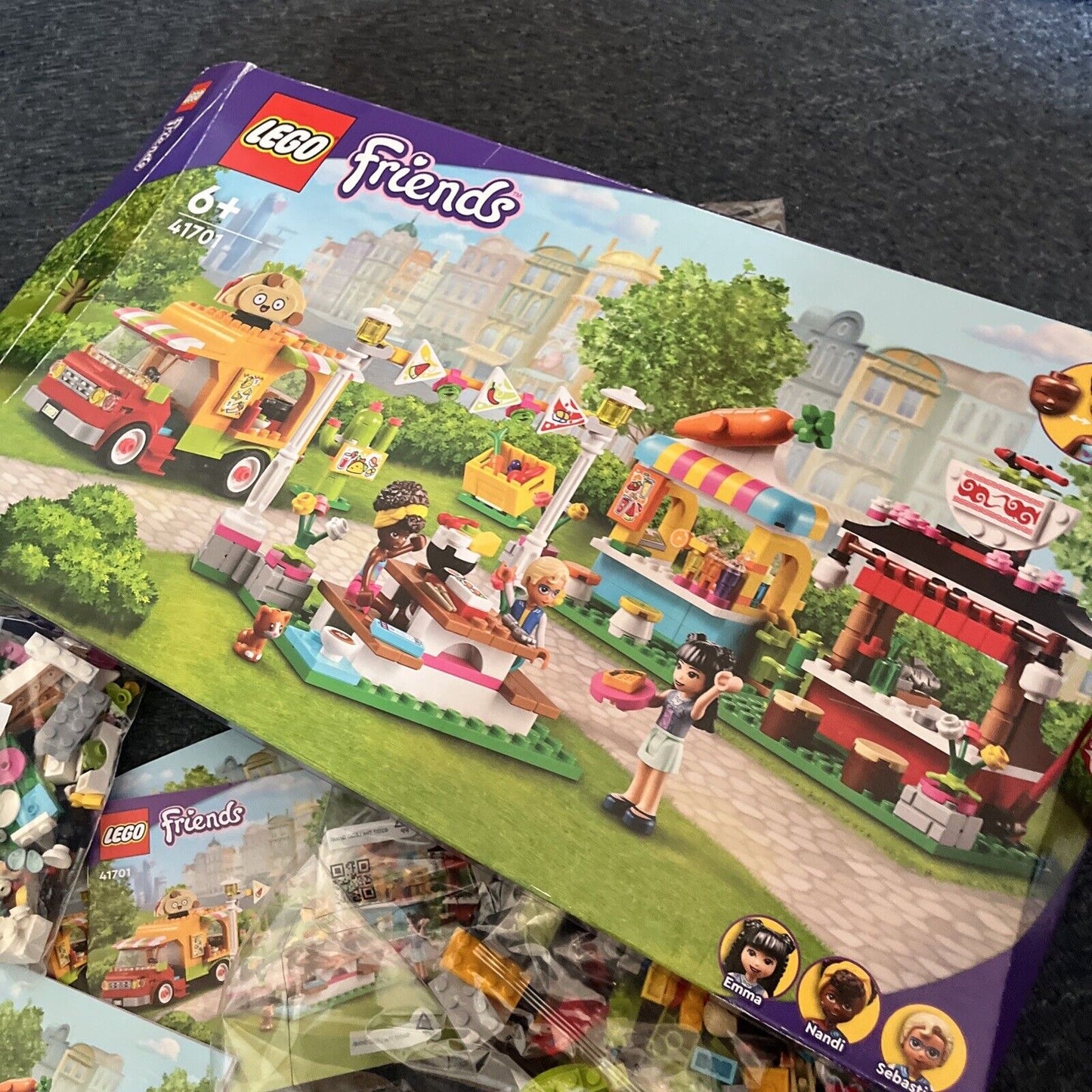 LEGO FRIENDS: Street Food Market (41701)