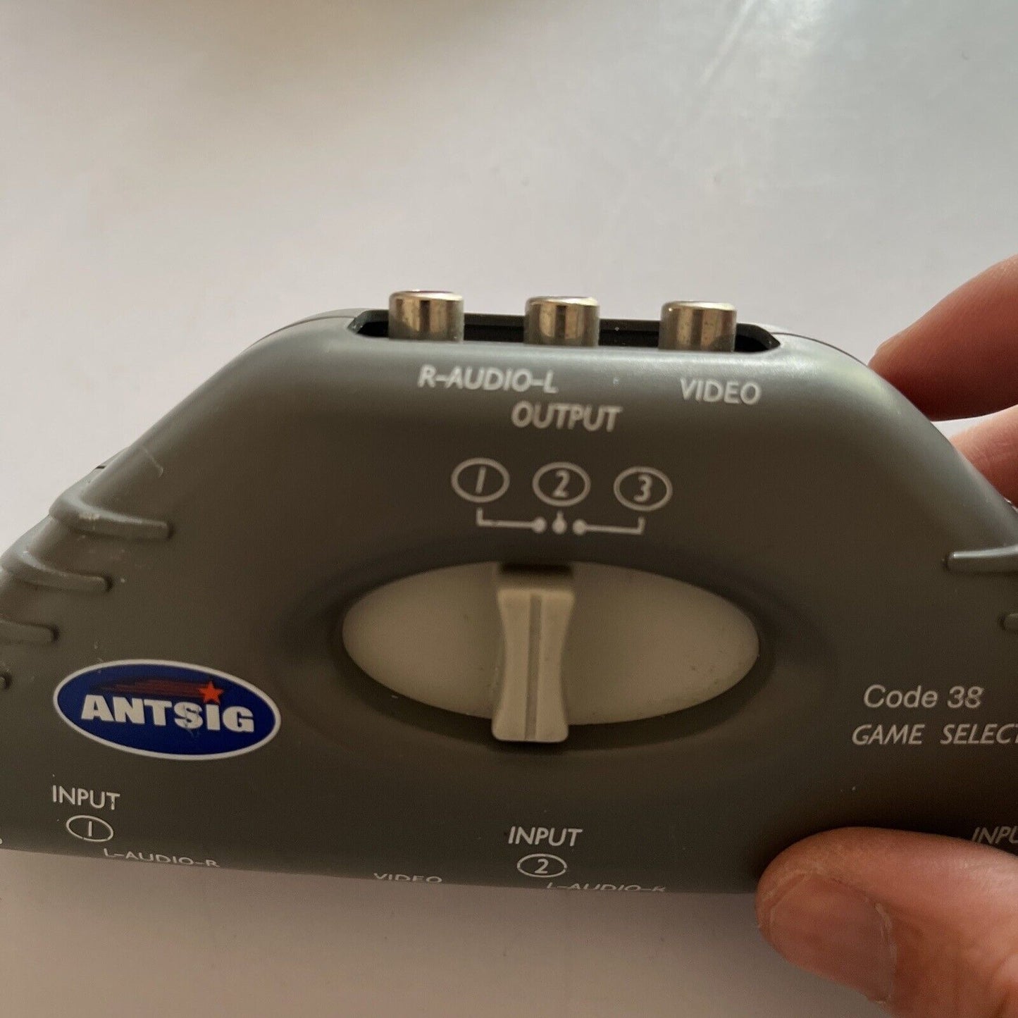 Antsig Game Selector AV 3-Way Code 38