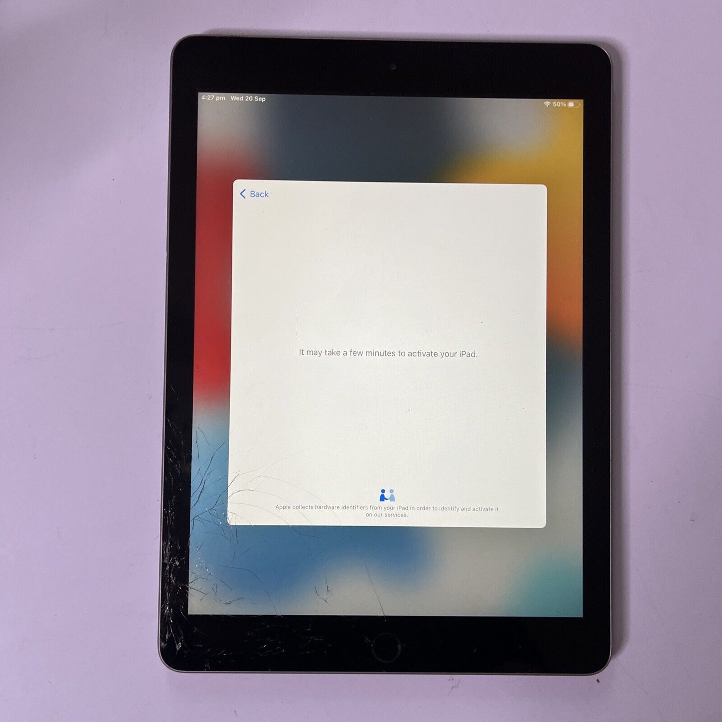 iPad (5th generation) Wi-Fi 128GB Space Gray A1822 *For Parts Or Repair*