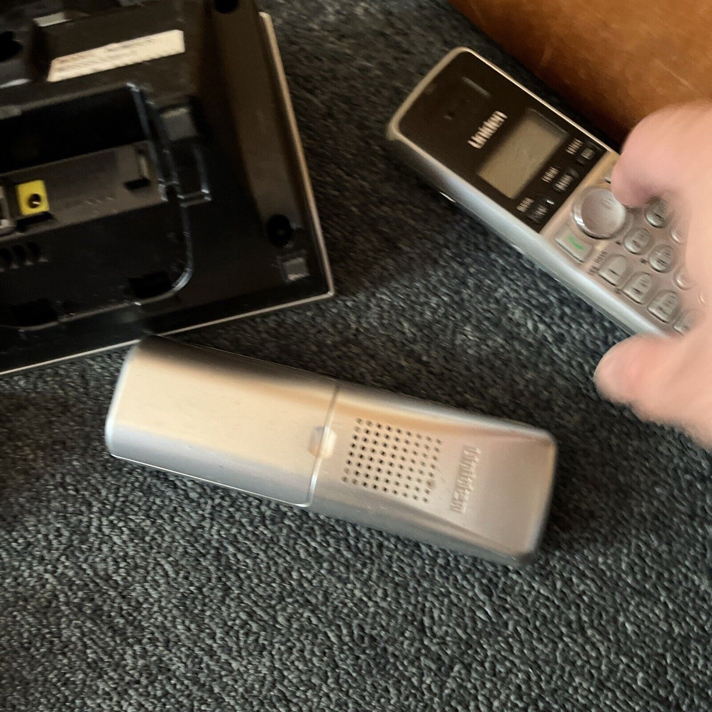 Uniden WDSS5335+1 Digital Answering Machine With 2 Cordless Handset