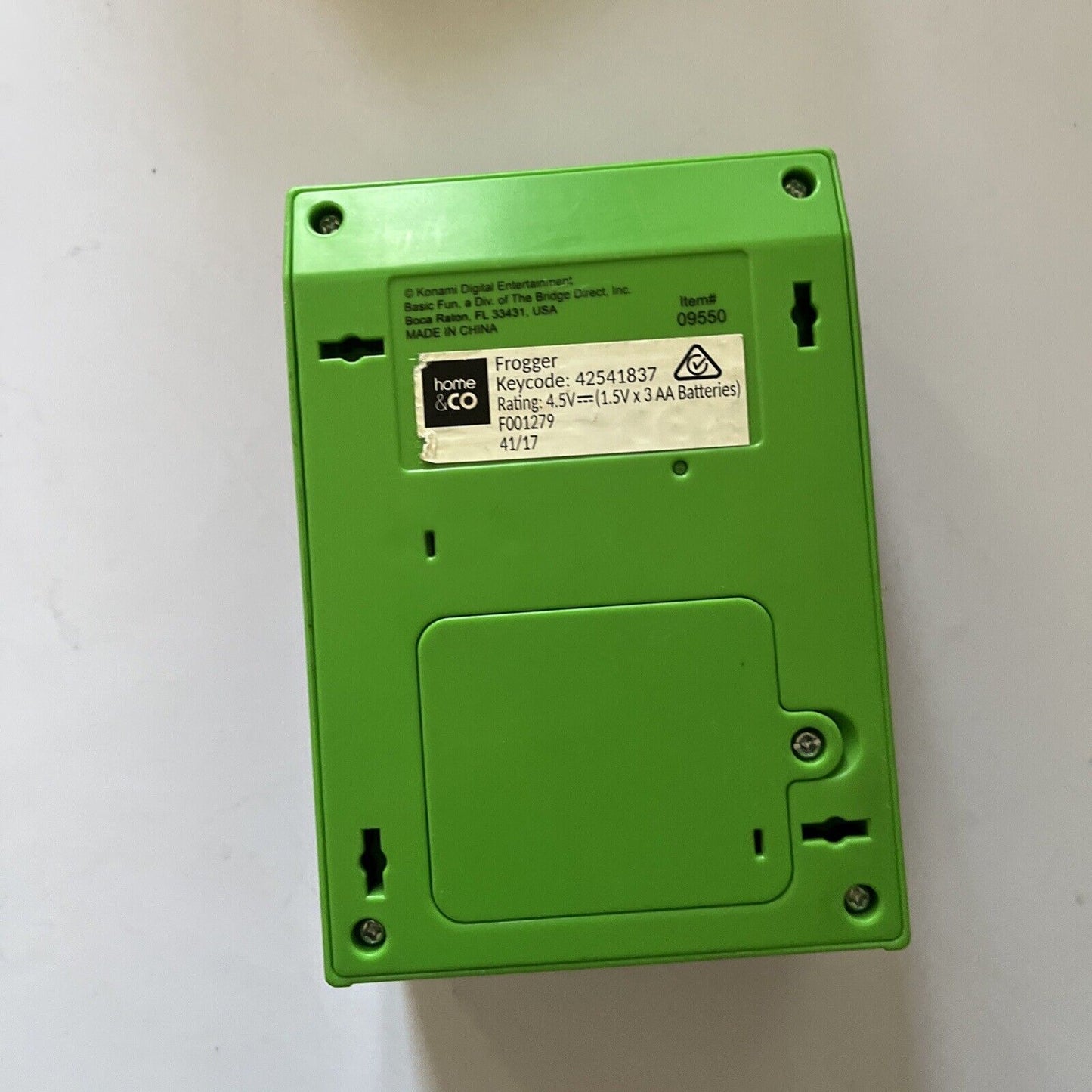 Frogger Portable Video Game Konami Digital Entertainment 09559