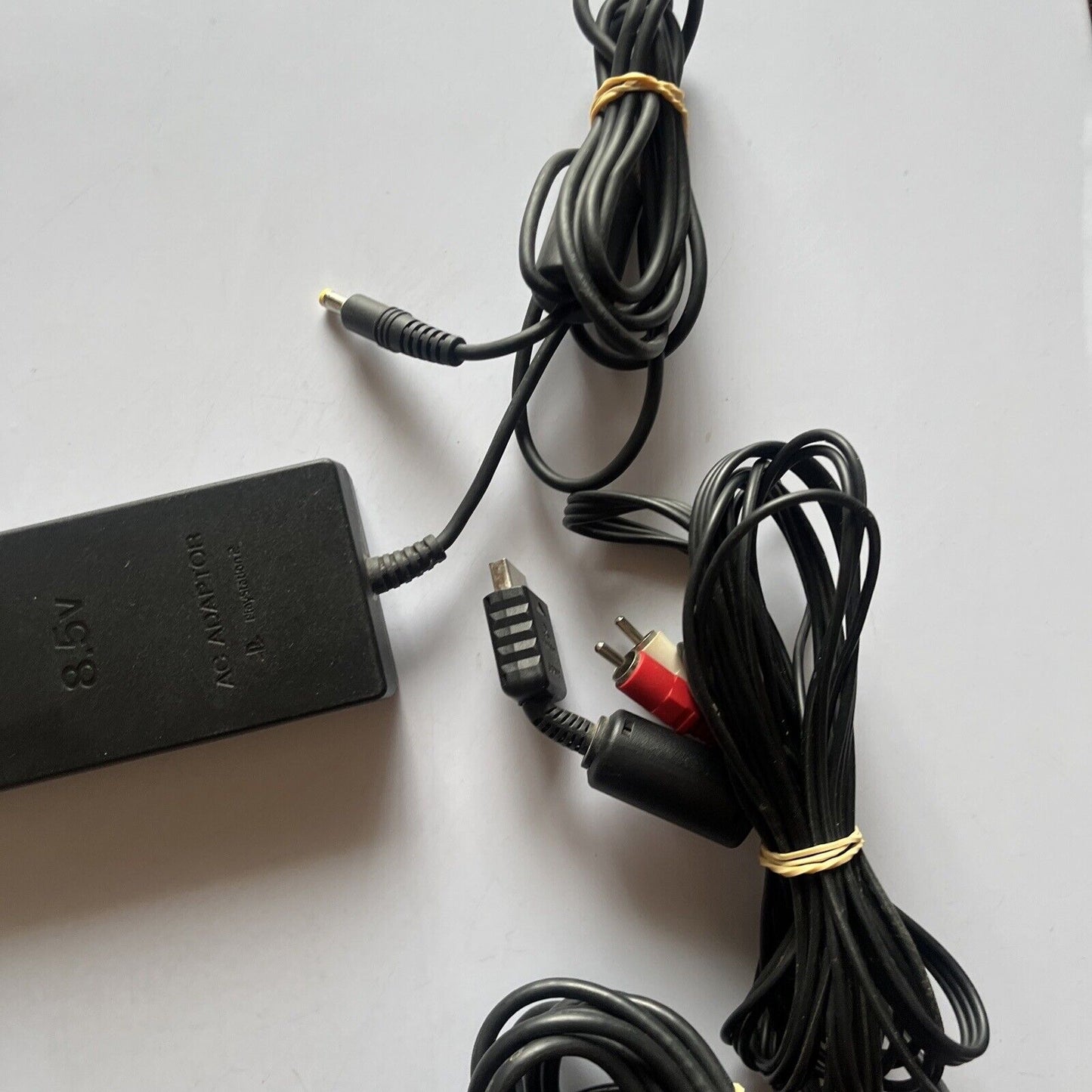 Sony Playstation 2 Slim Console PAL SCPH-70002 1x Controller & 8mb Memory Card
