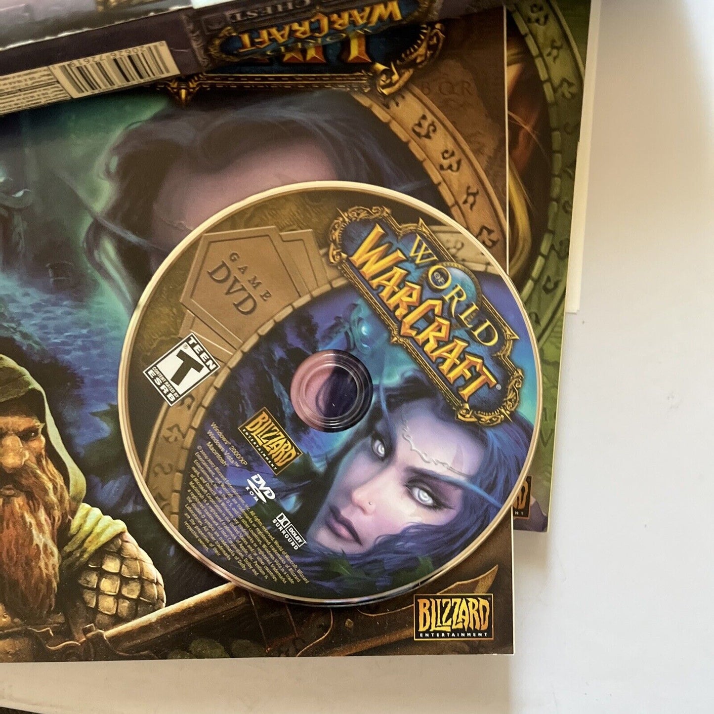 World of Warcraft: Battle Chest (Windows/Mac 2007) Manual Book *Key Used*