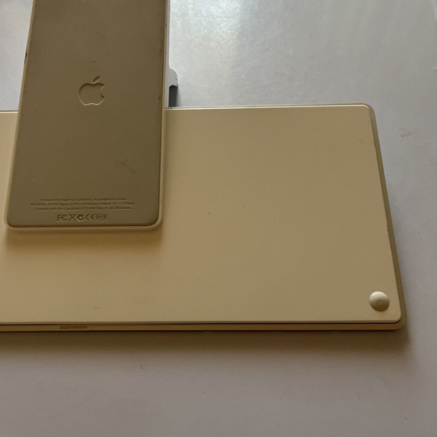 Apple Keyboard A1359 For 30-Pin iPhone iPad