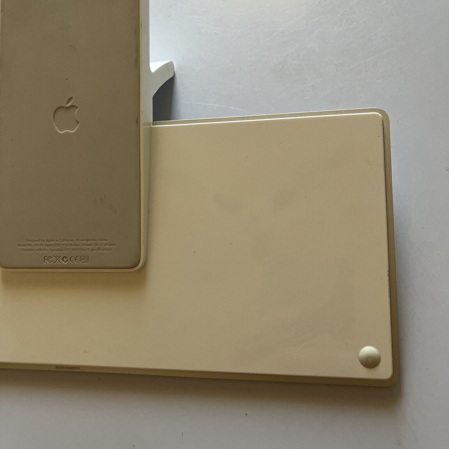 Apple Keyboard A1359 For 30-Pin iPhone iPad