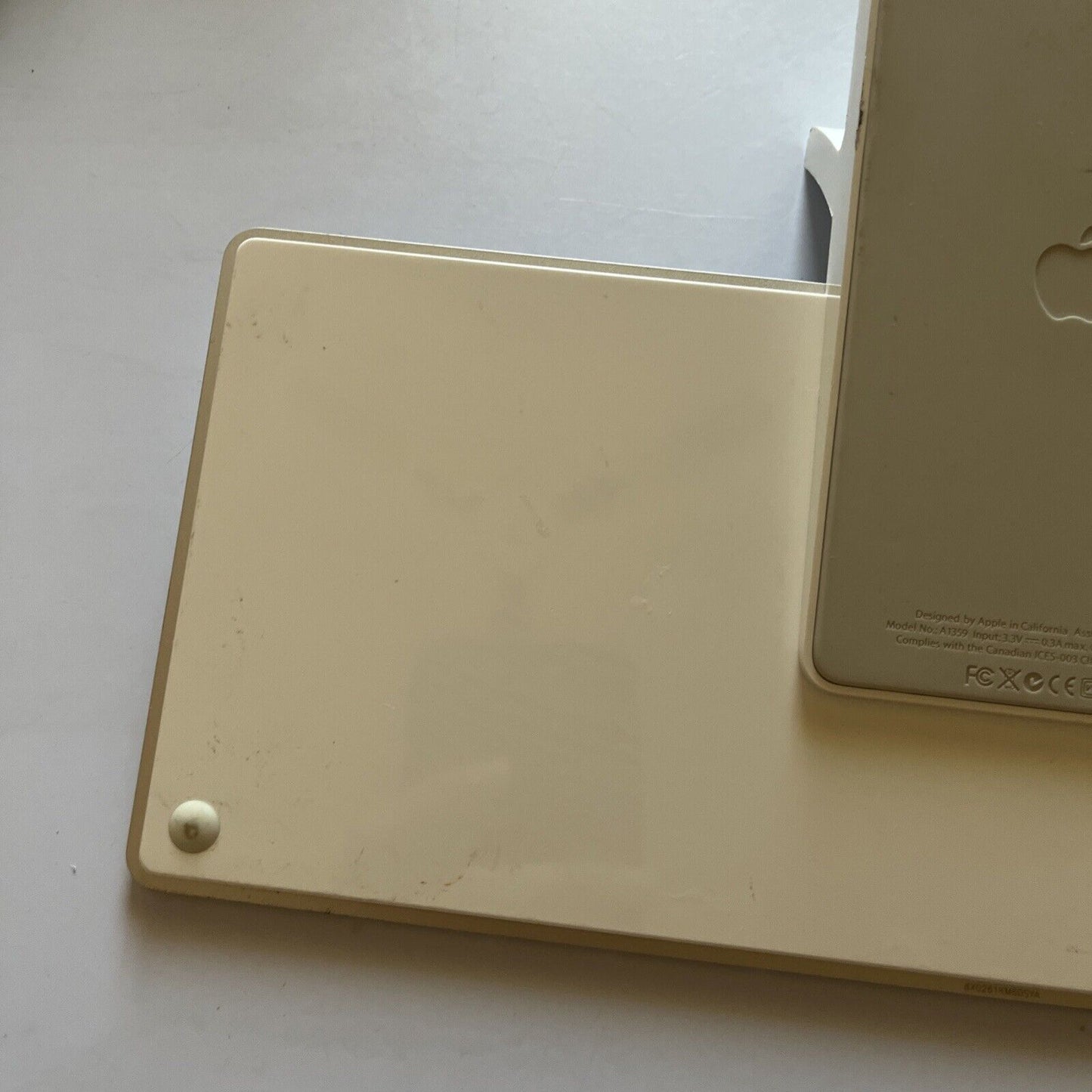 Apple Keyboard A1359 For 30-Pin iPhone iPad