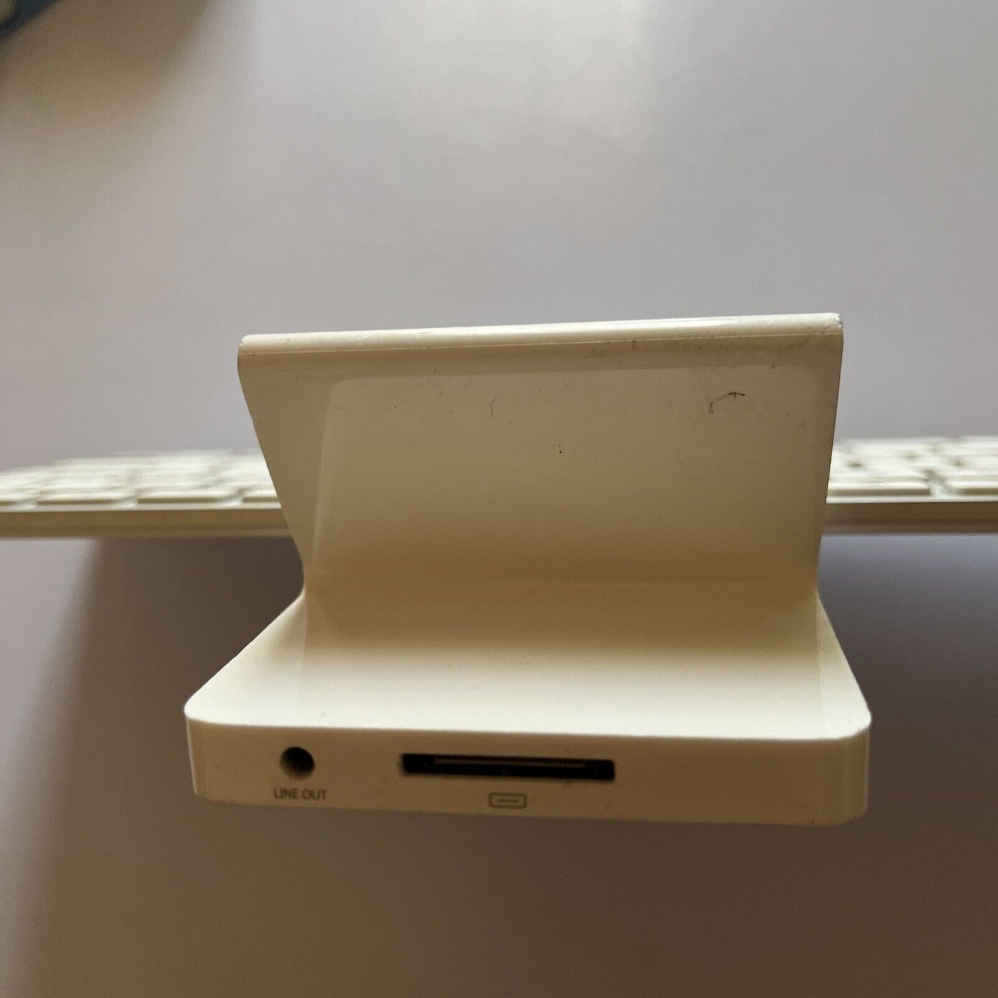 Apple Keyboard A1359 For 30-Pin iPhone iPad