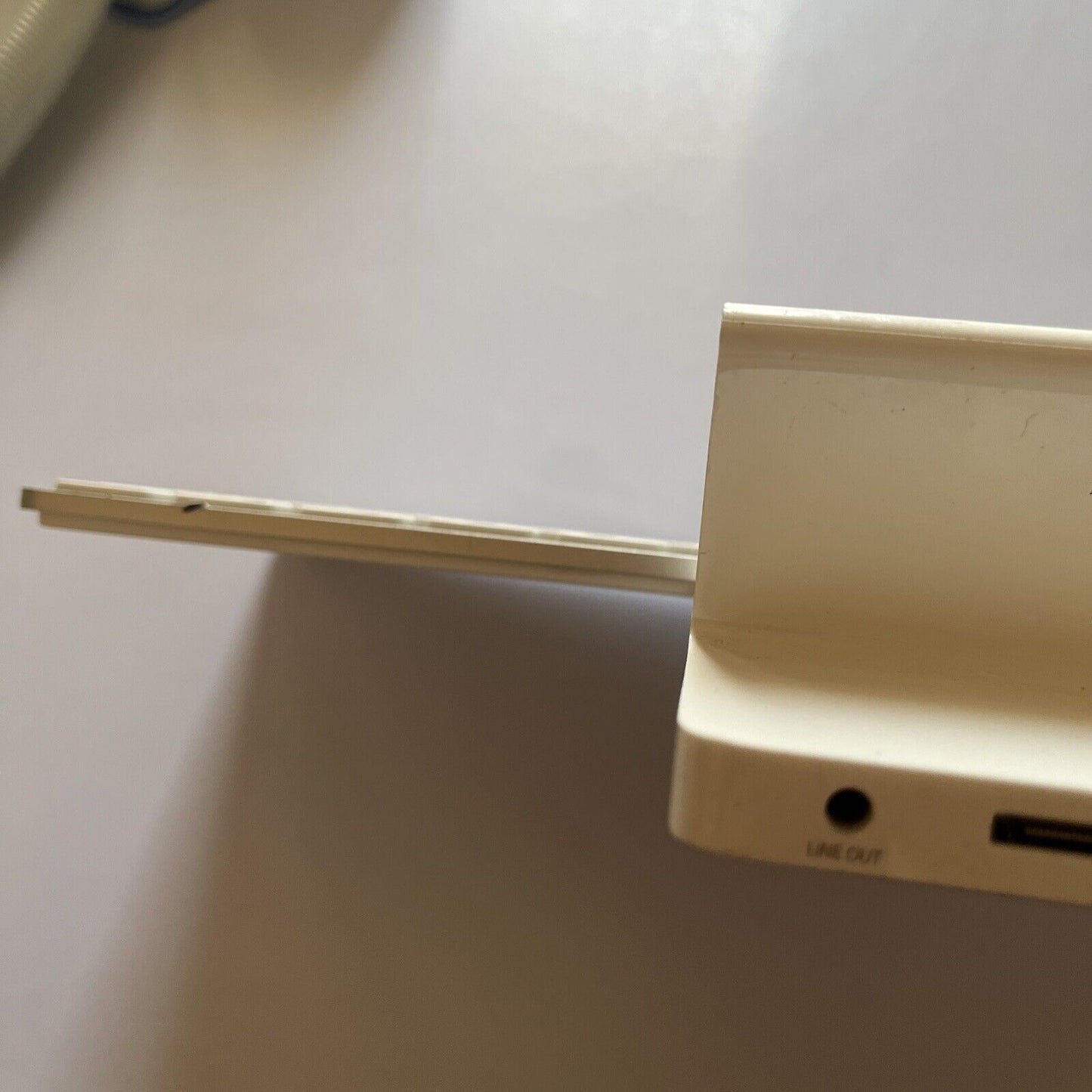 Apple Keyboard A1359 For 30-Pin iPhone iPad
