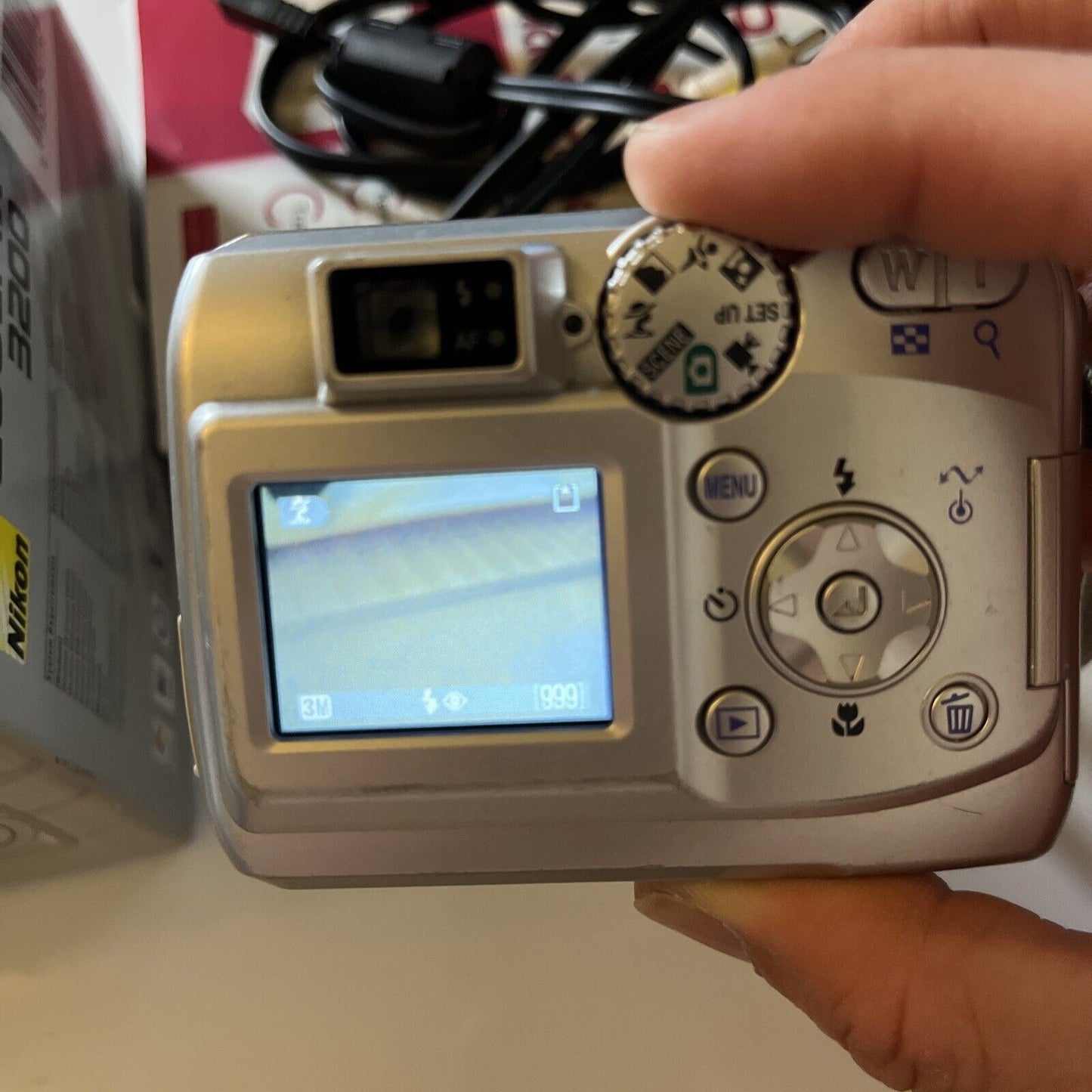 Nikon Coolpix 3200 Digital Camera 3.2MP With 1gb SD Card