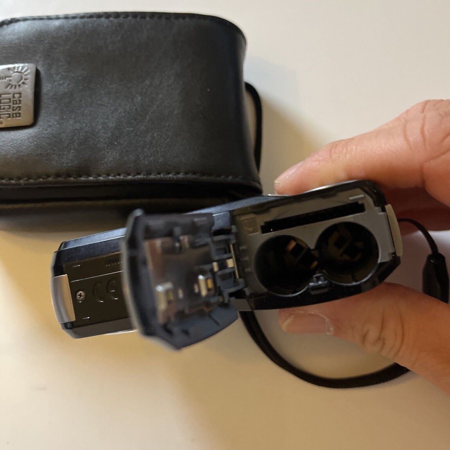Samsung Digimax S860 Digital Camera 8.1MP Black with Case