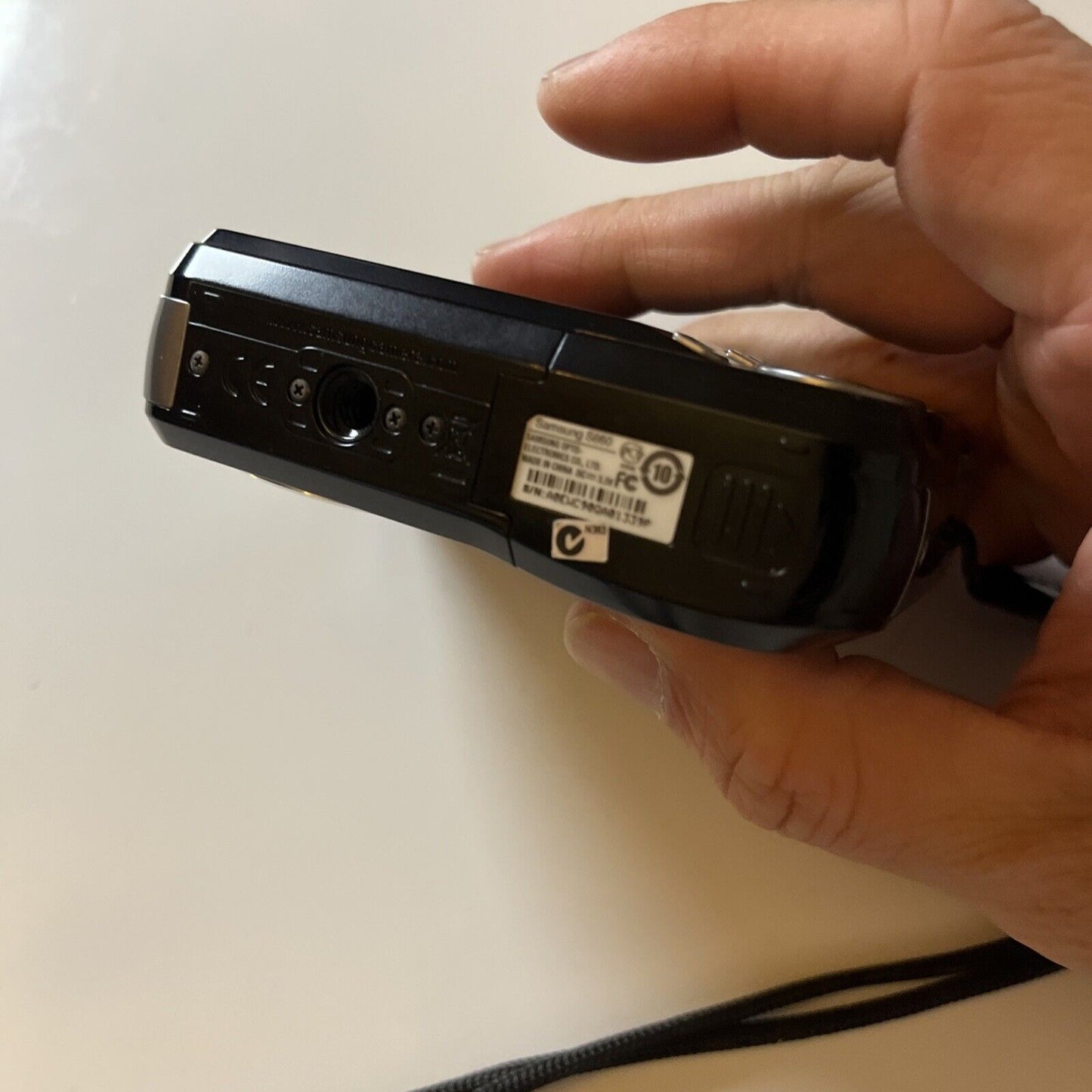 Samsung Digimax S860 Digital Camera 8.1MP Black with Case