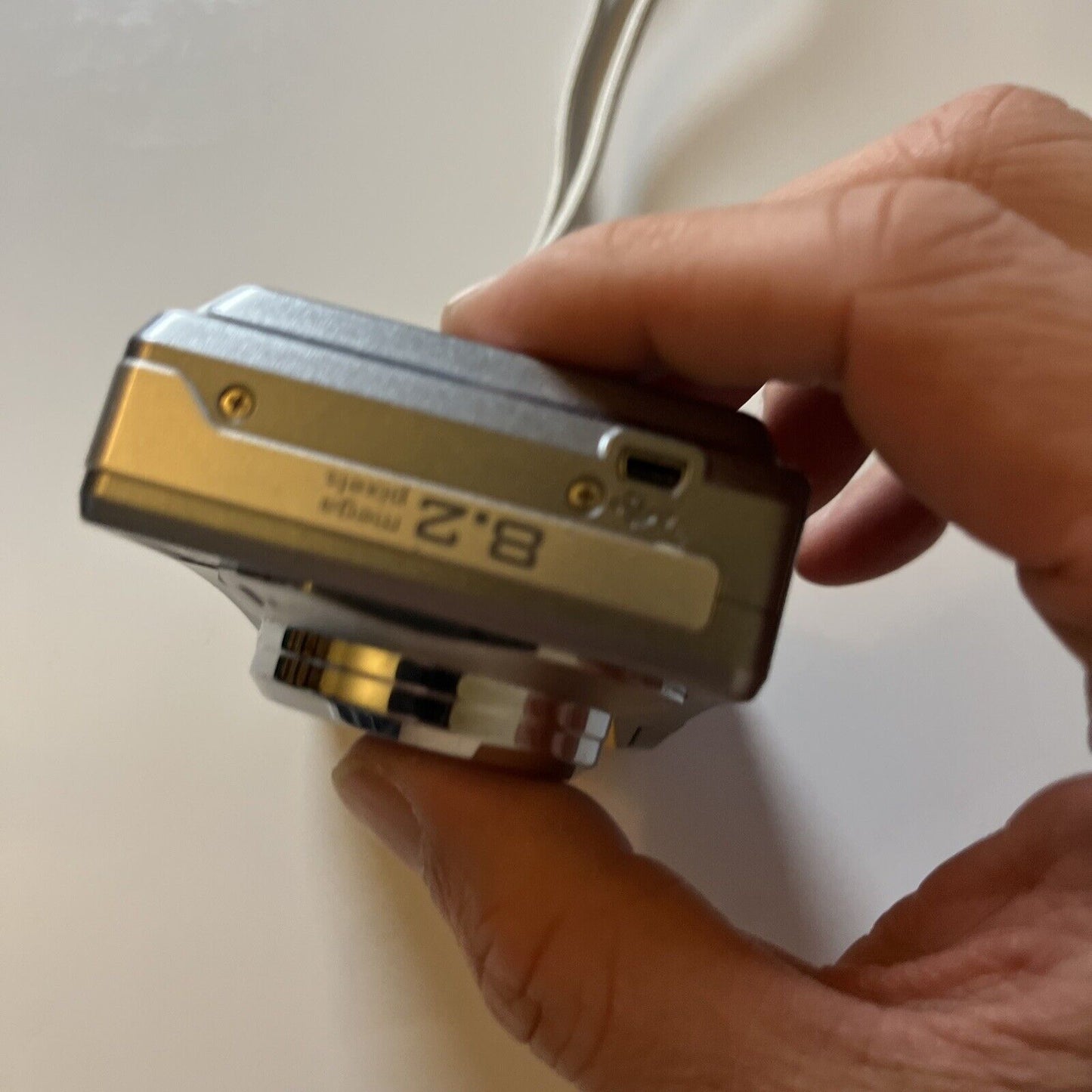 Kodak EasyShare C813 Digital Camera *Shoots In Weird Colours - For Repairs*