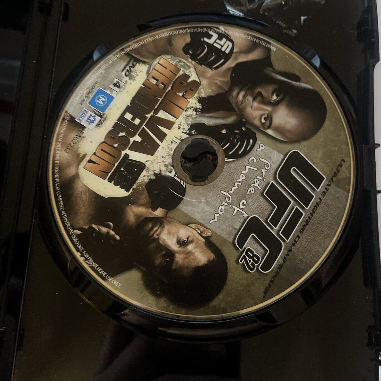 UFC #83 - Serra Vs. St. Pierre 2 / Silva Vs Henderson (DVD) Region 4