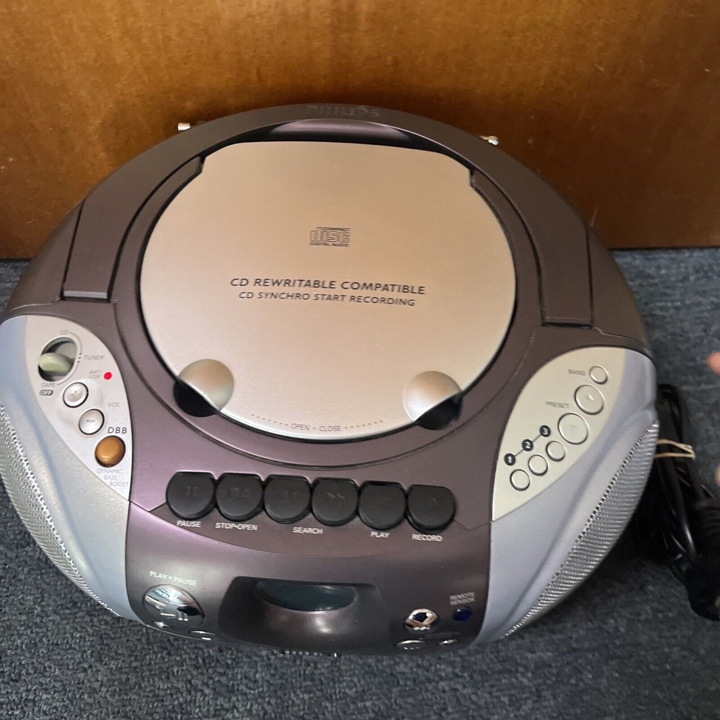 Philips AZ1148 CD Radio Cassette Recorder Boombox *Tape Plays Slow*