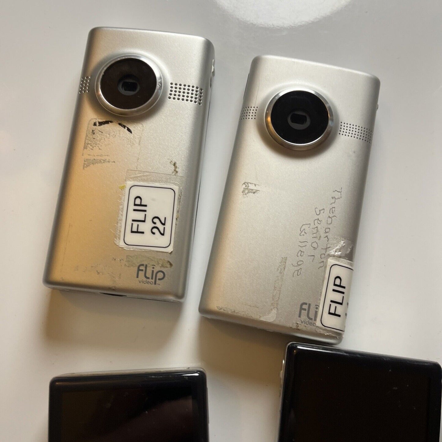 10x Flip MinoHD Digital Camera *Requires Battery Replacement - For Repairs*