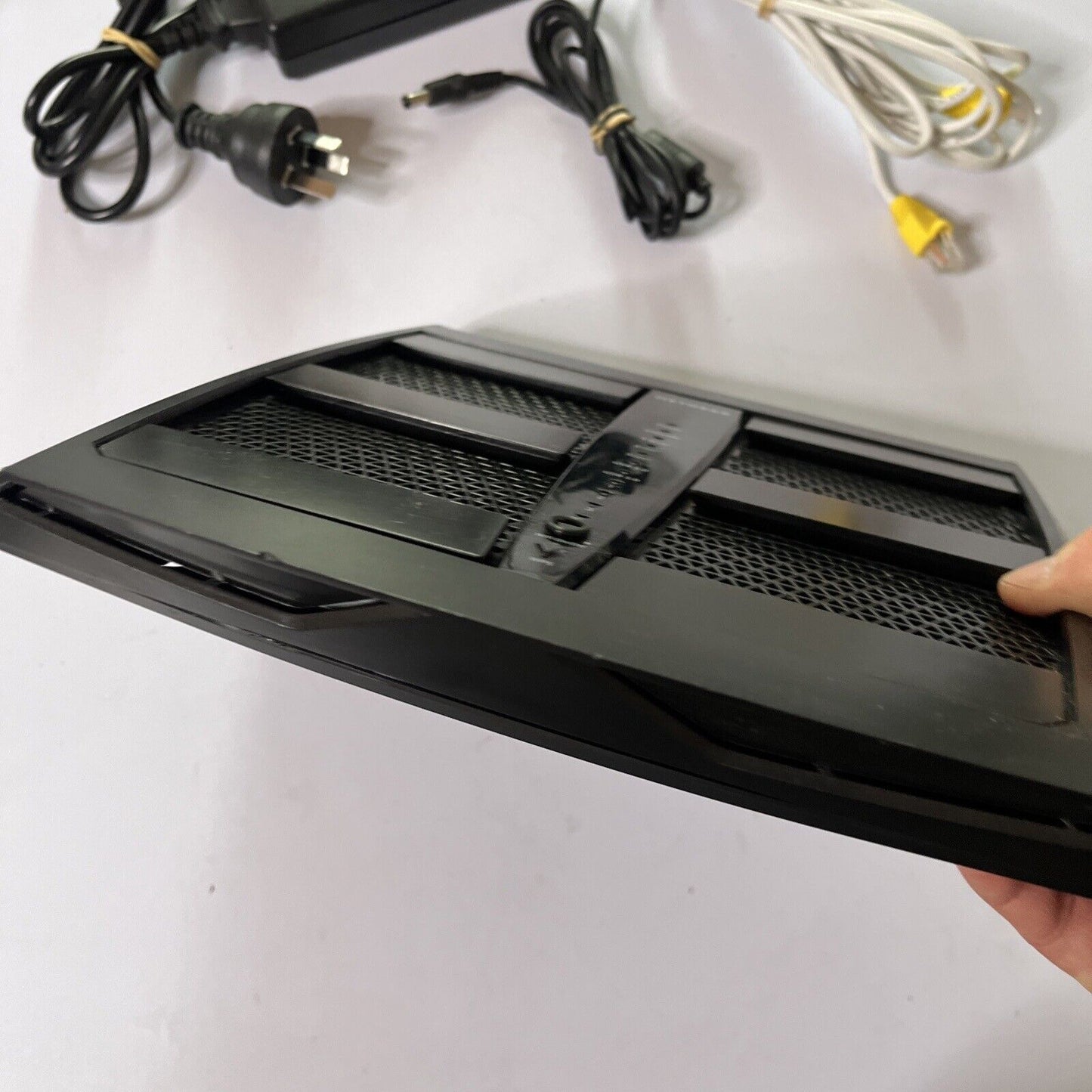 Netgear R8000 Nighthawk X6 AC3200 Tri-Band 4-Port WiFi Gigabit Wireless Router