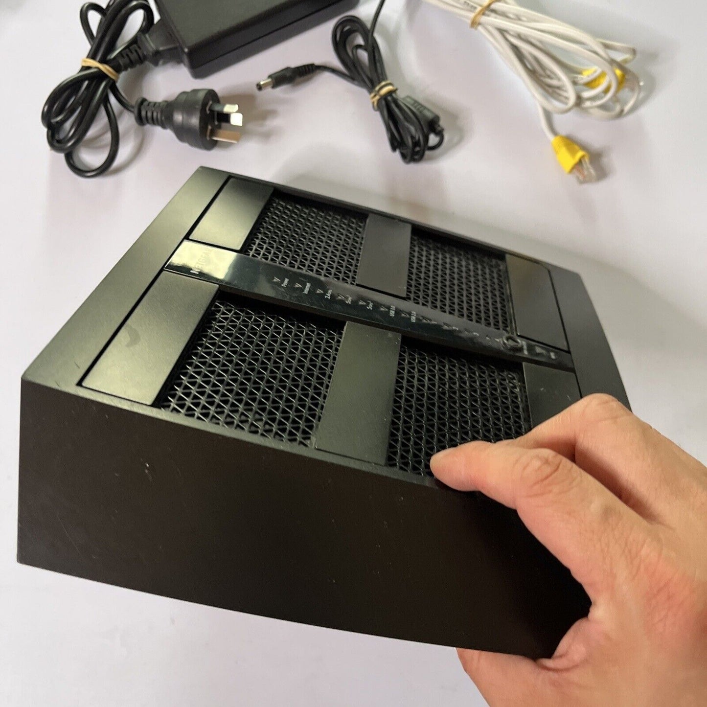 Netgear R8000 Nighthawk X6 AC3200 Tri-Band 4-Port WiFi Gigabit Wireless Router