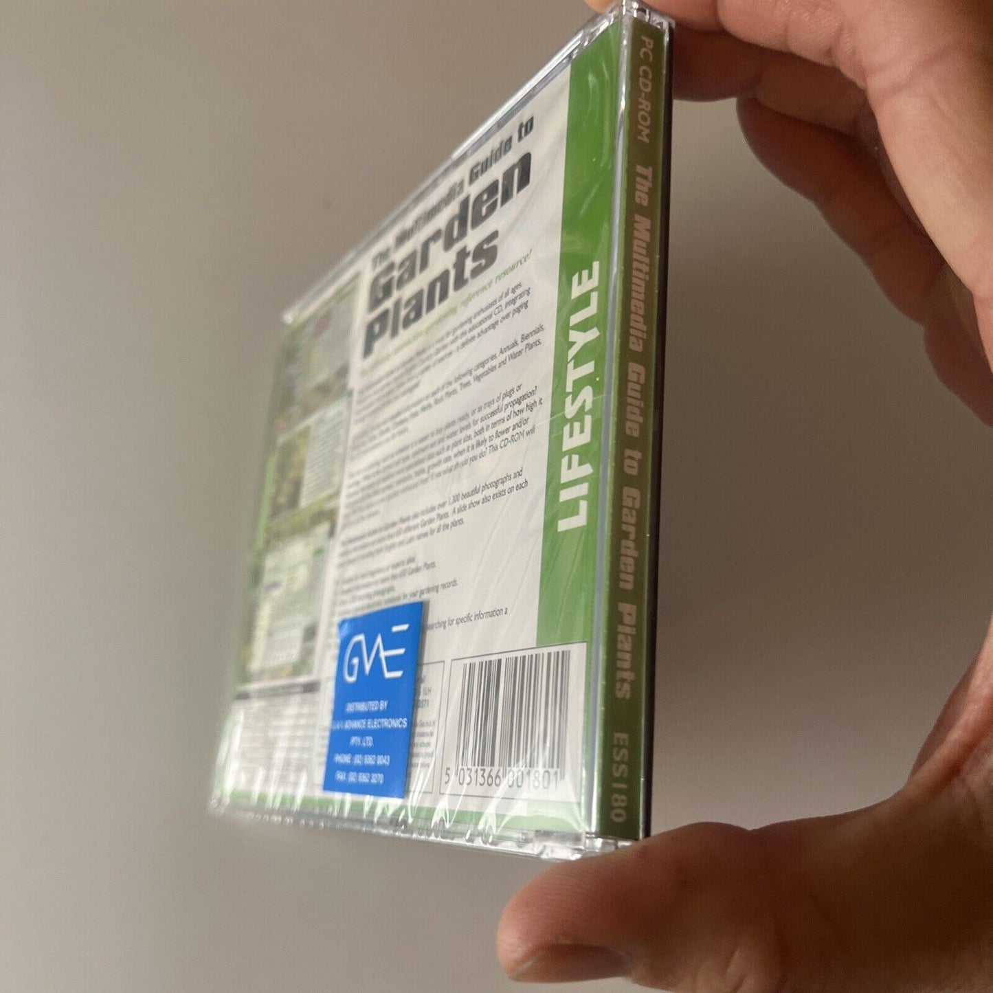 The Multimedia Guide To Garden Plants PC CDROM Windows 95 *New Sealed*