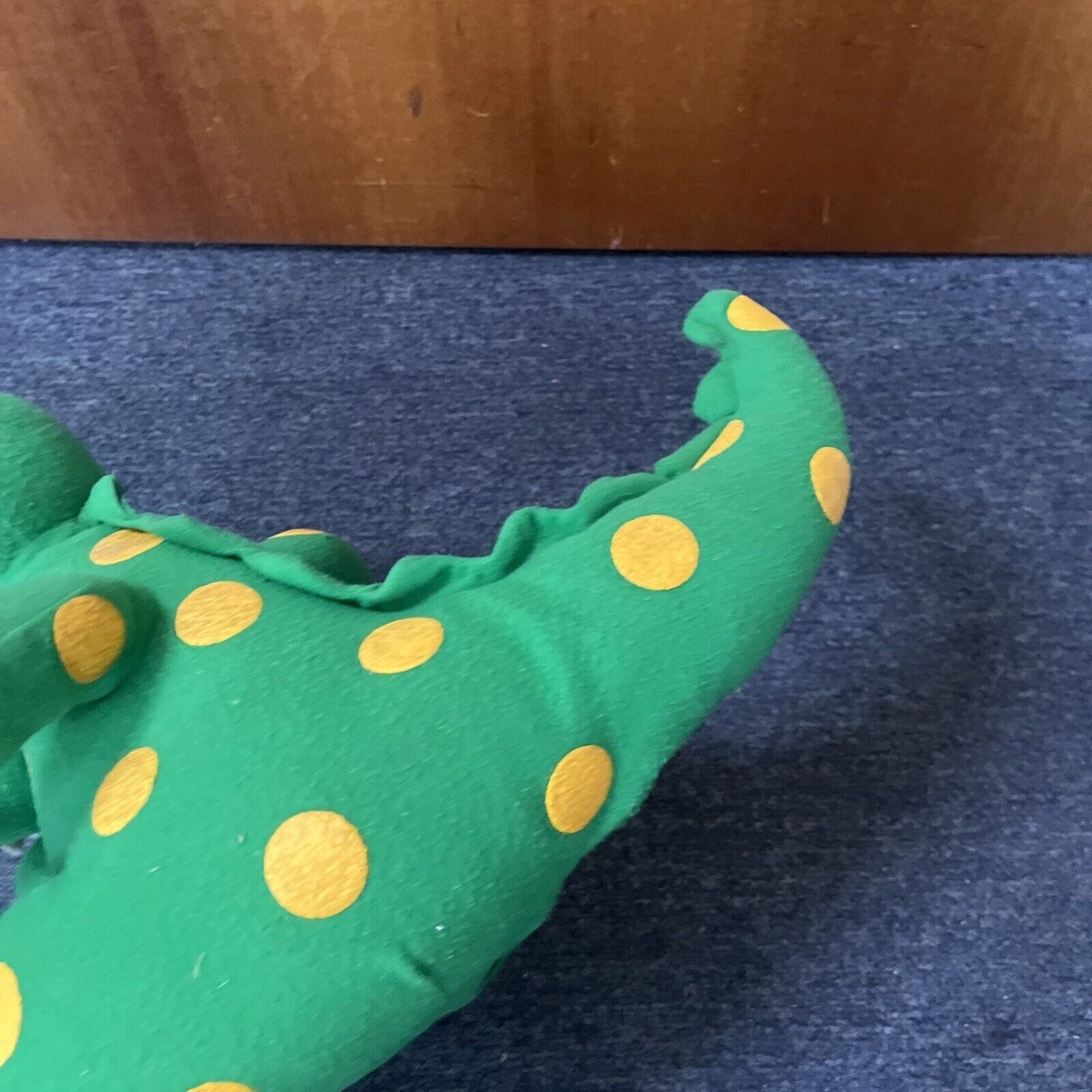Dorothy The Dinosaur The Wiggles 1997 12" Plush Toy