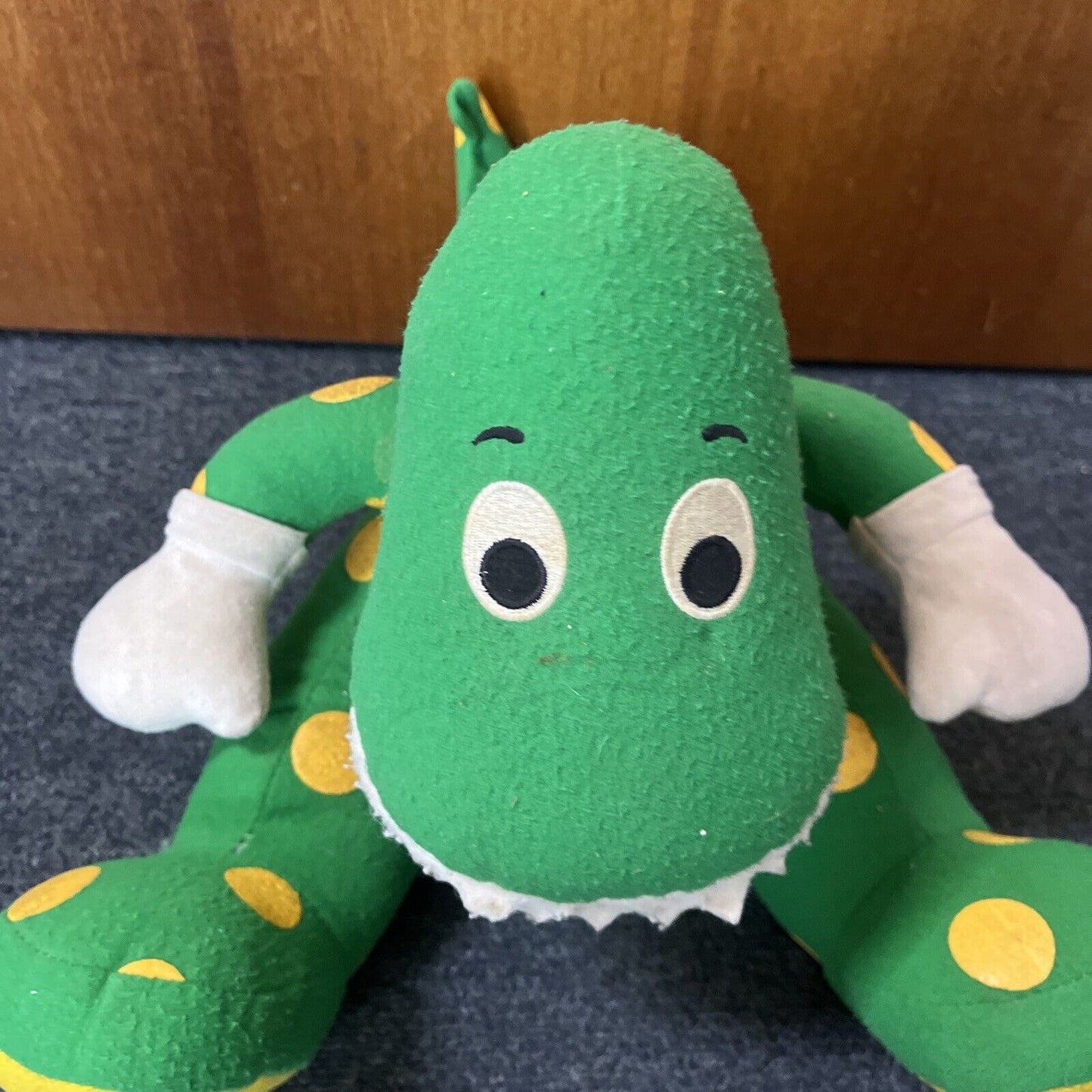 Dorothy The Dinosaur The Wiggles 1997 12" Plush Toy