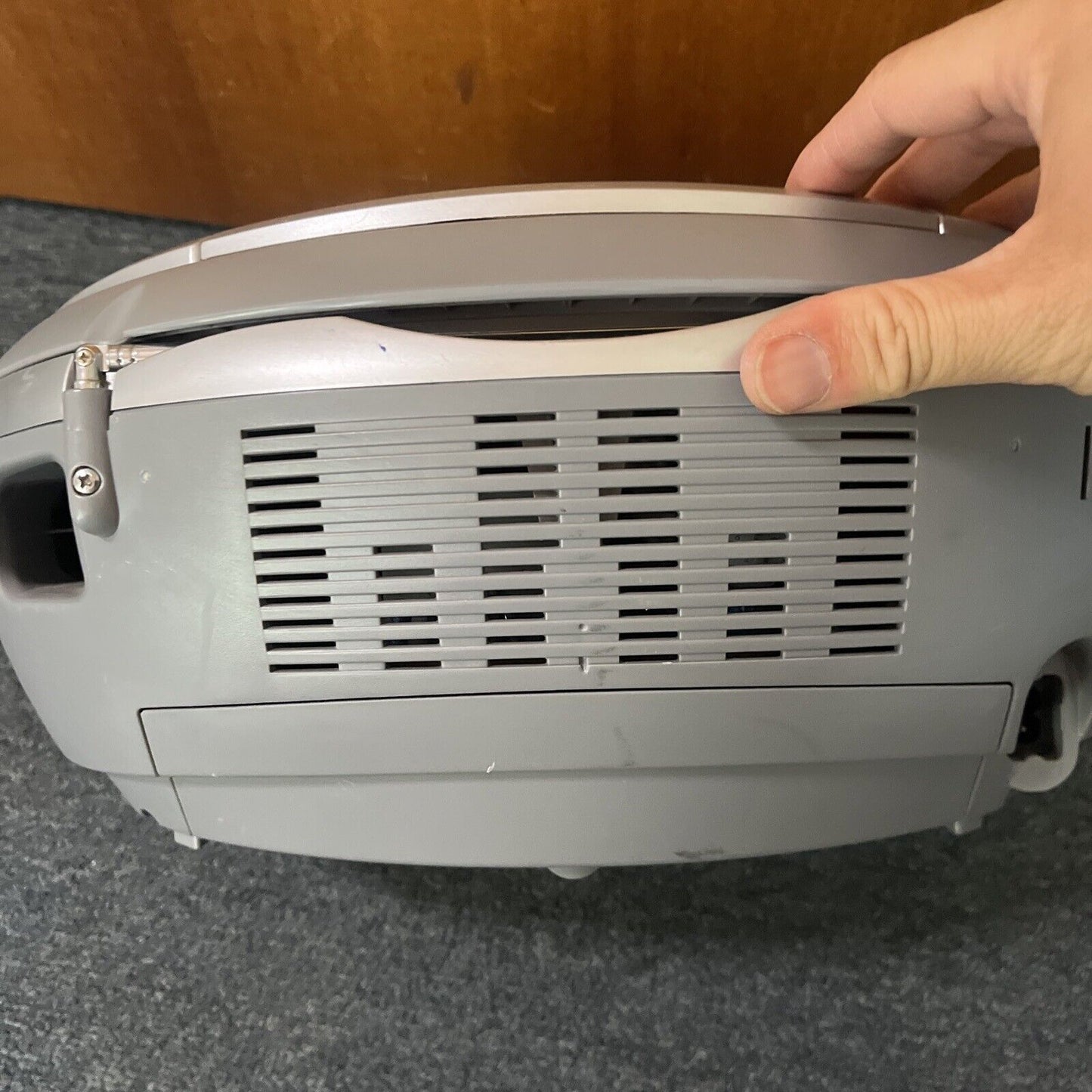 Sony CFD-S250 CD Radio Cassette-Recorder *Requires Cassette Belt Replacement*