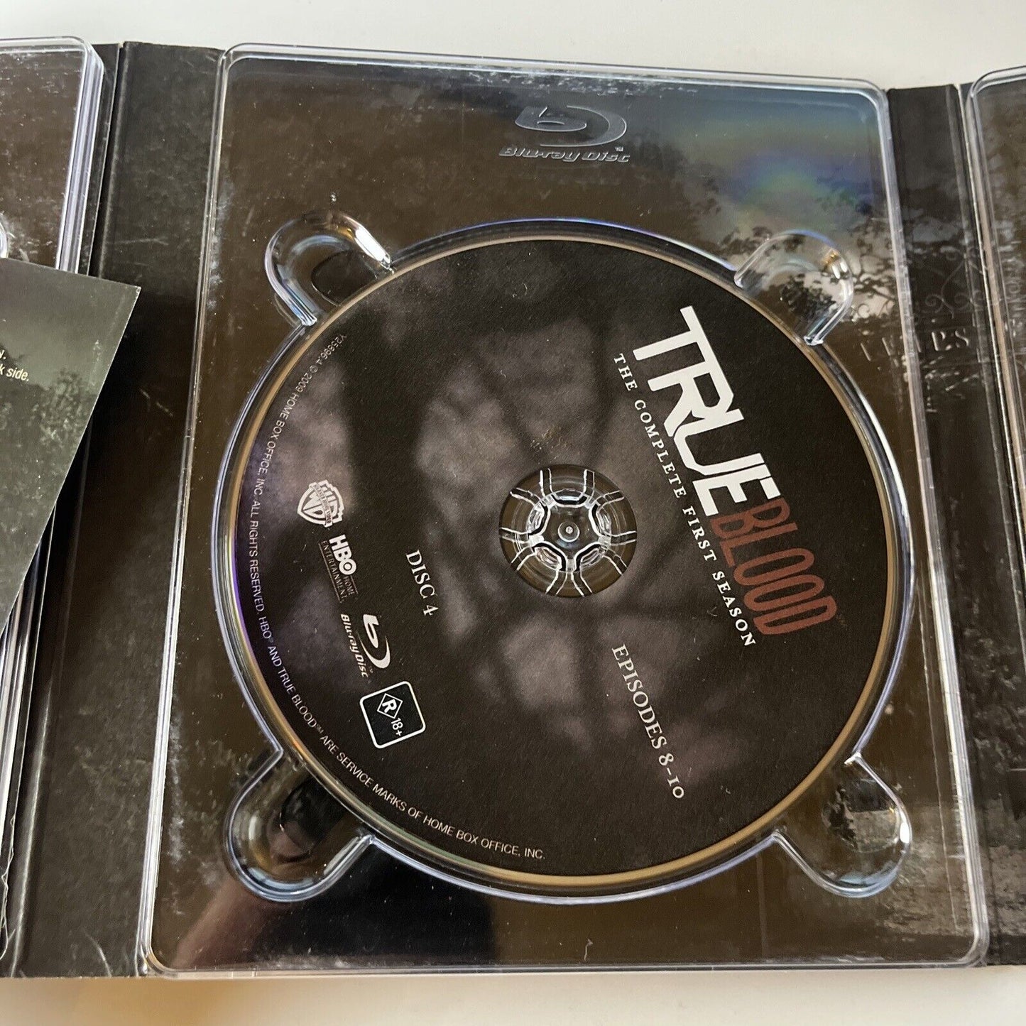 True Blood: The Complete First Season (Blu-ray, 2009, 5-Disc) Region B