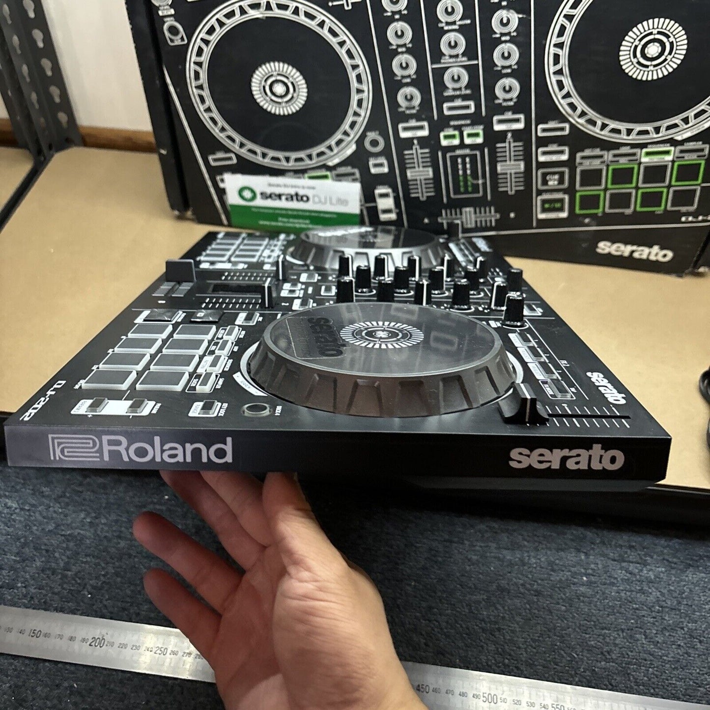 Roland DJ-202 2-Channel 4-Deck Serato DJ controller