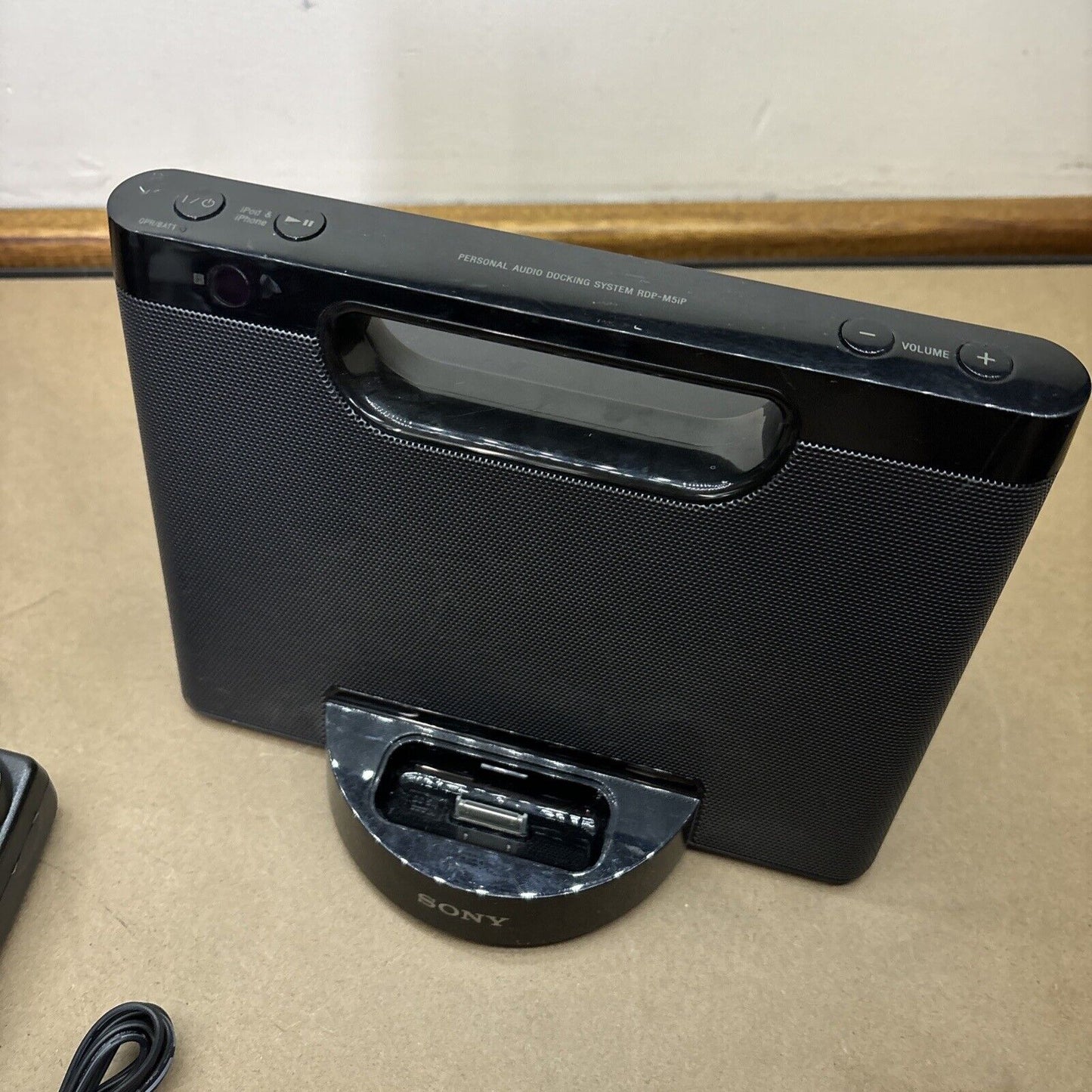 Sony Personal Audio Docking System RDP-M5iP For 30-Pin iPhone iPod
